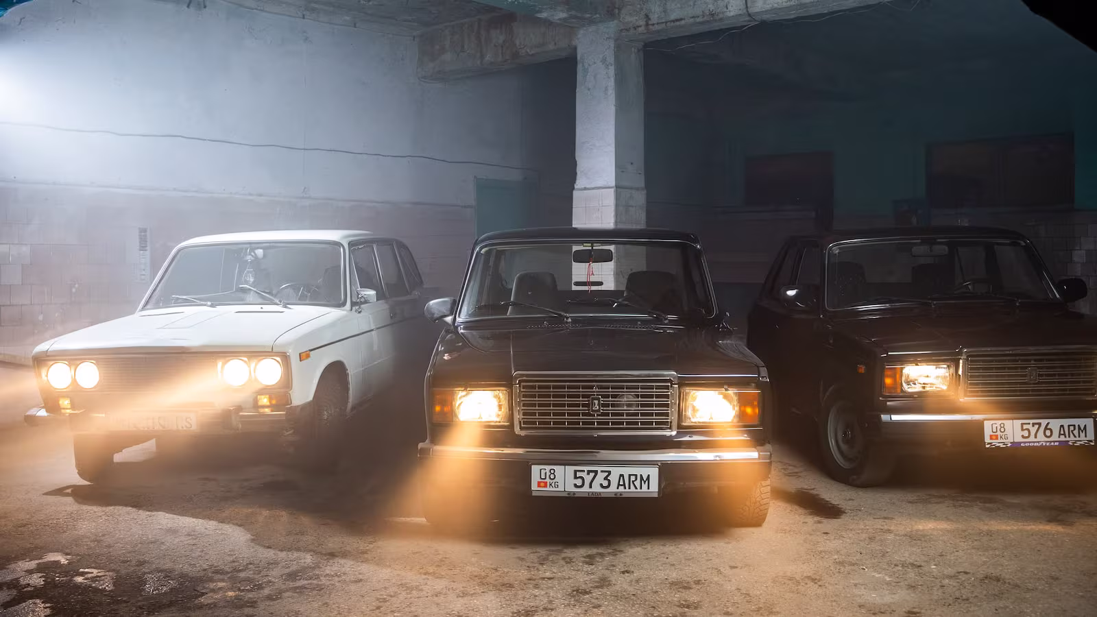 Lada's, Buhanka's en Hunters klaar voor de Silk Road Sovjet Rally door Kyrgyzstan en Tadzjikistan