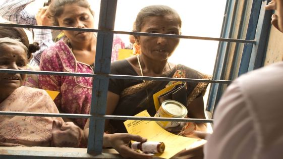 Health insurance in developing countries: What do we know?