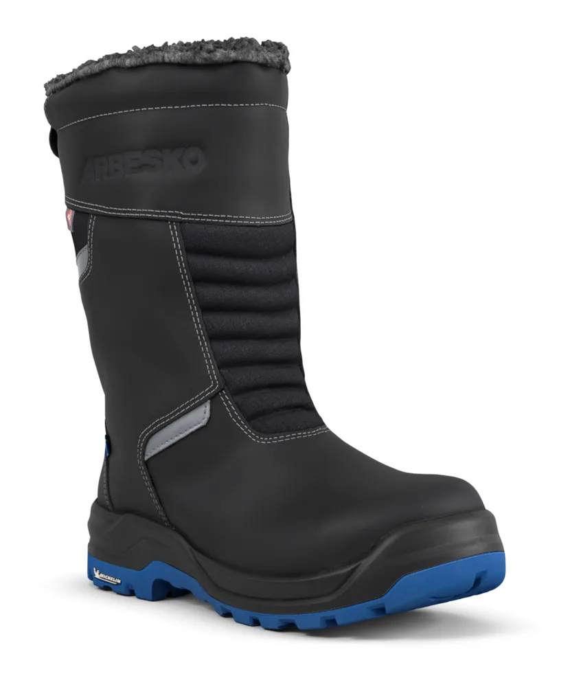 The Arbesko Kiruna 837 high-leg safety boot seen from the front at an angle.