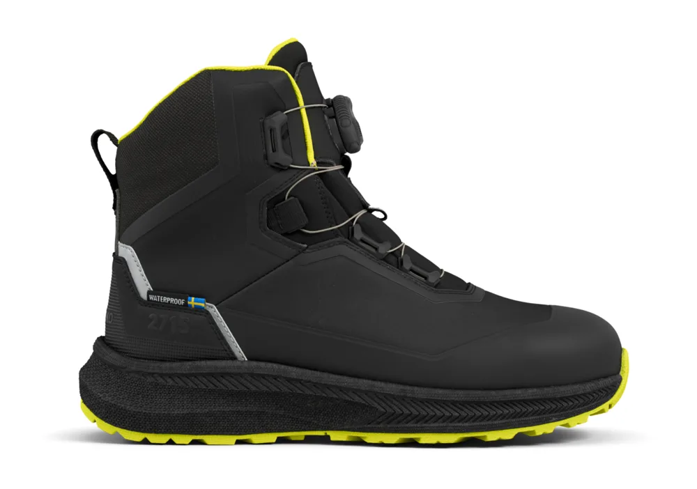 The Arbesko Tech 2715 safety boot in black with a lime-green sole and the BOA® Fit System, seen from the side.