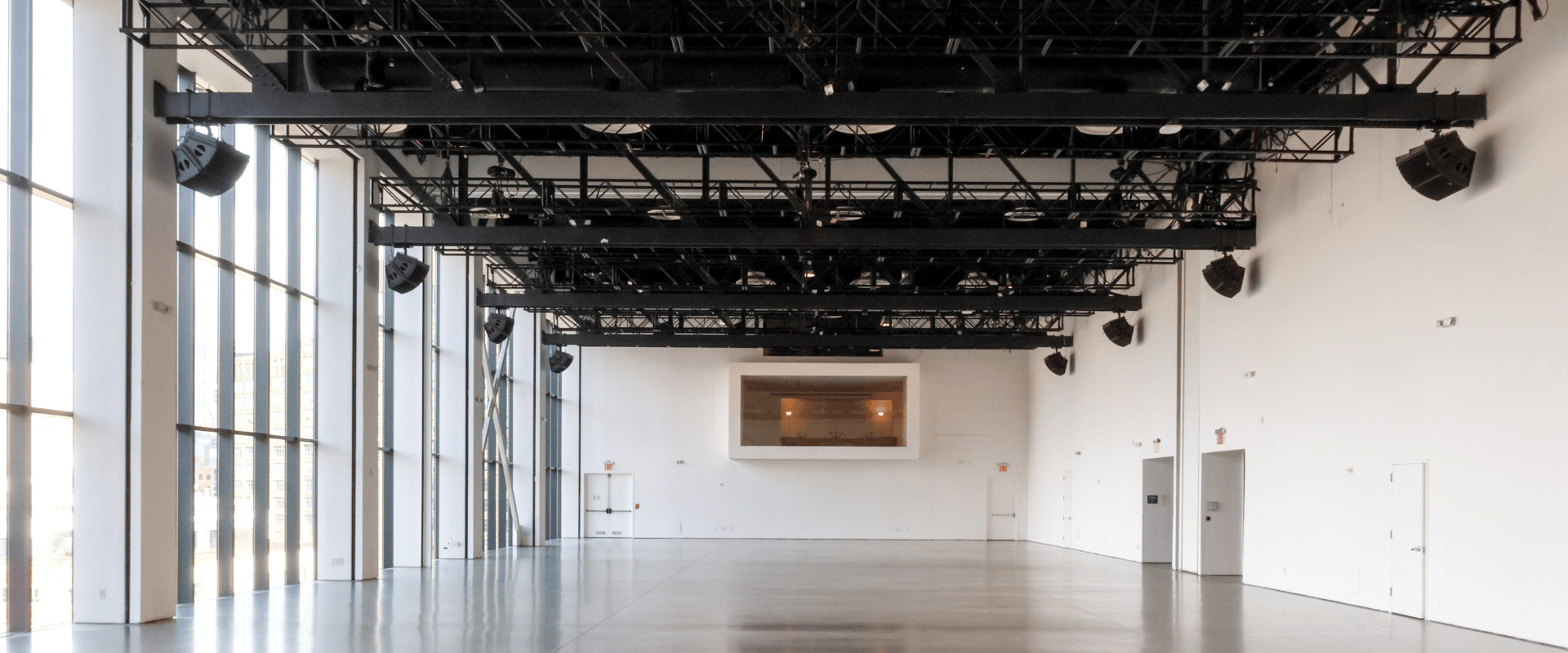 Serving as a dedicated e-commerce production hub, Spring Studios NY offers flexible event space for high-volume catalog shoots and brand showcases.