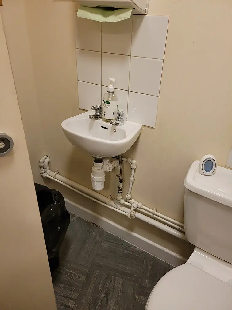 Bathroom photograph taken before the renovation work