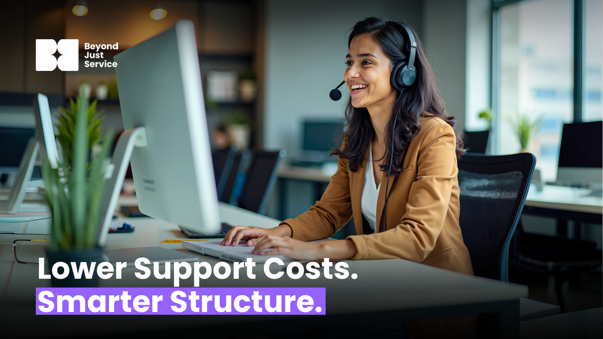 How Outsourcing Customer Service Lowers Business Expenses