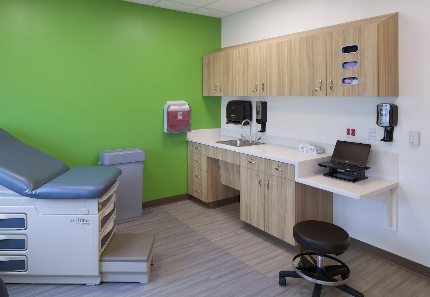 Exam room at St. Elizabeth OB/GYN and Pediatric Care in Lawrenceburg, renovated by Perry Contracting.