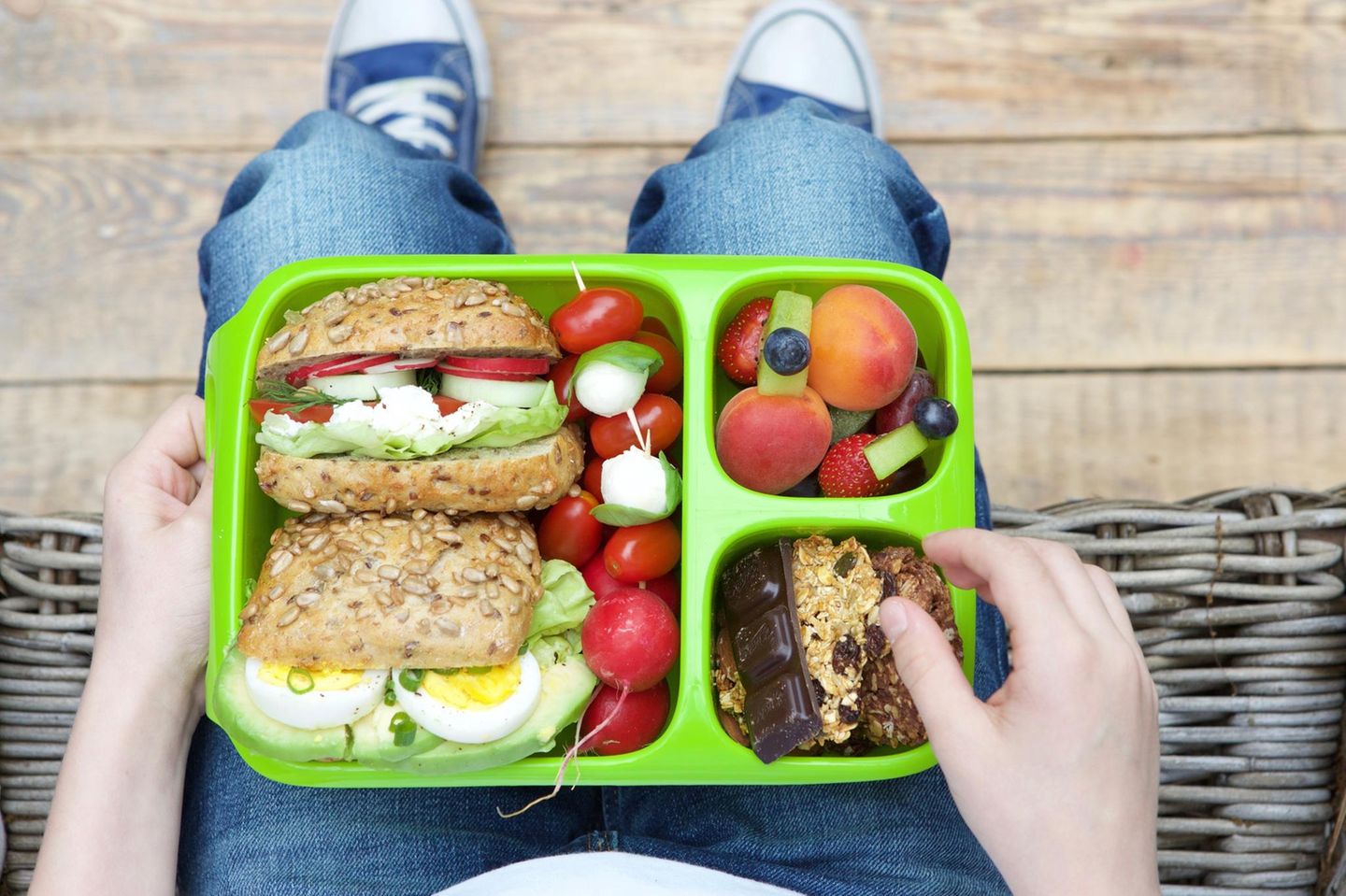 Lunchbox właśnie kupiony z automatu vendingowego