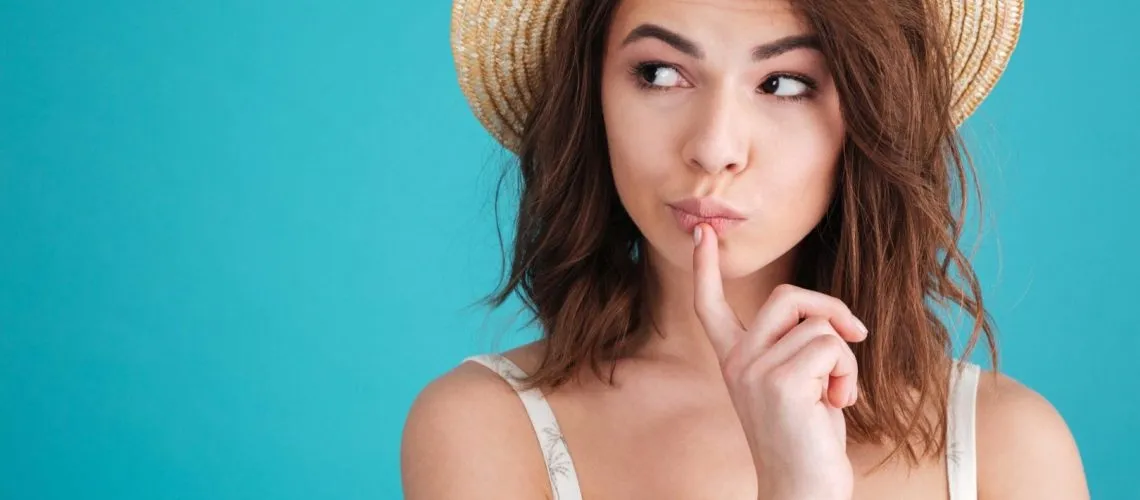 What is the Difference between Dental Veneers & Dental Implants?