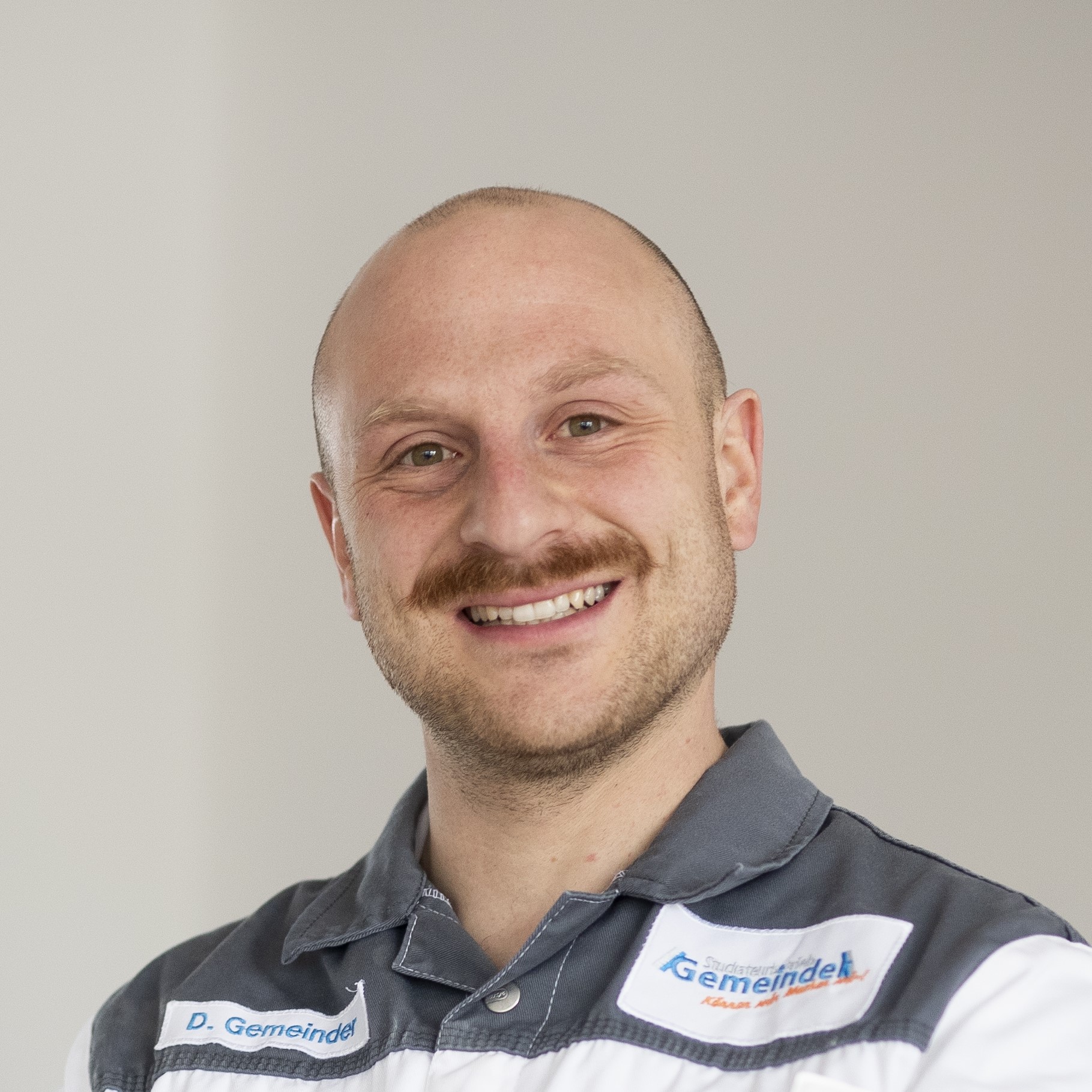[headshot] image of customer (for a bakery)