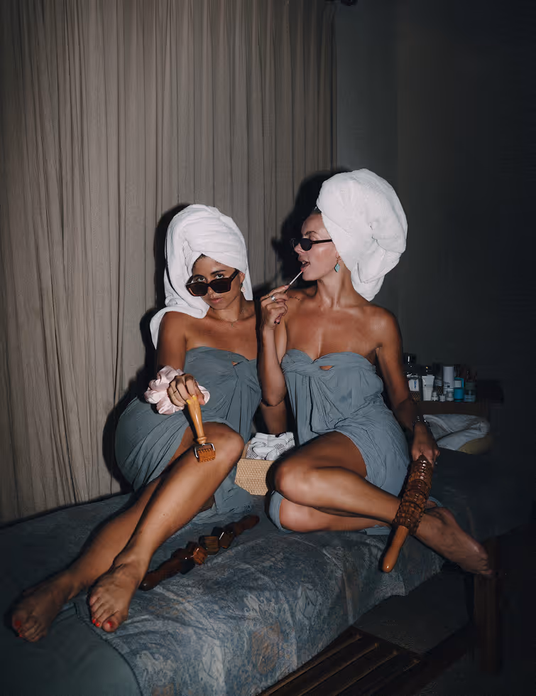 Friends with the tools used in madero therapy