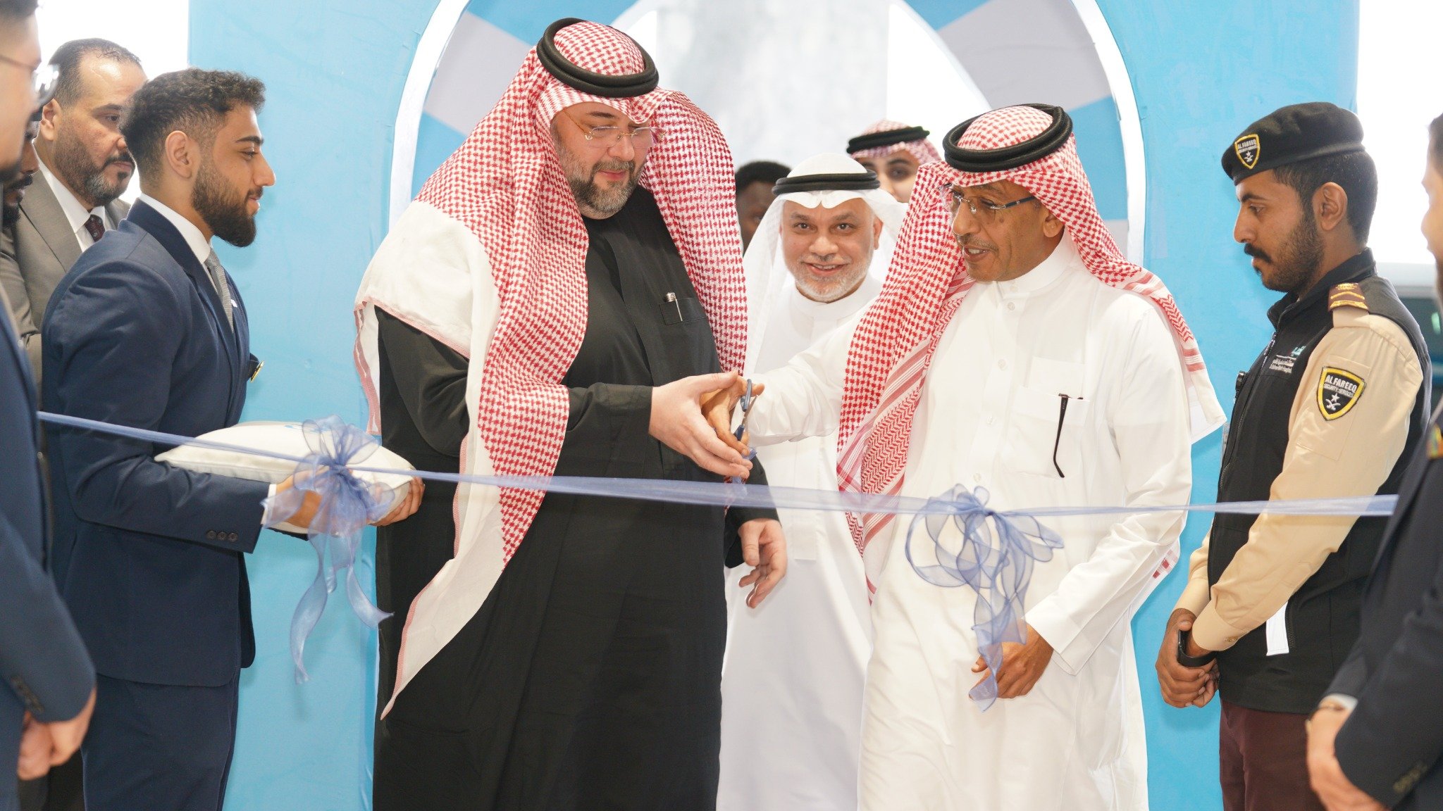 د. مازن فقيه، رئيس مجموعة فقيه للرعاية الصحية، يفتتح مستشفى د.سليمان فقيه بالمدينة المنورة، لتلبية احتياجات سكانها وزوارها، من خلال تقديم خدمات صحية بمعايير جودة عالمية.