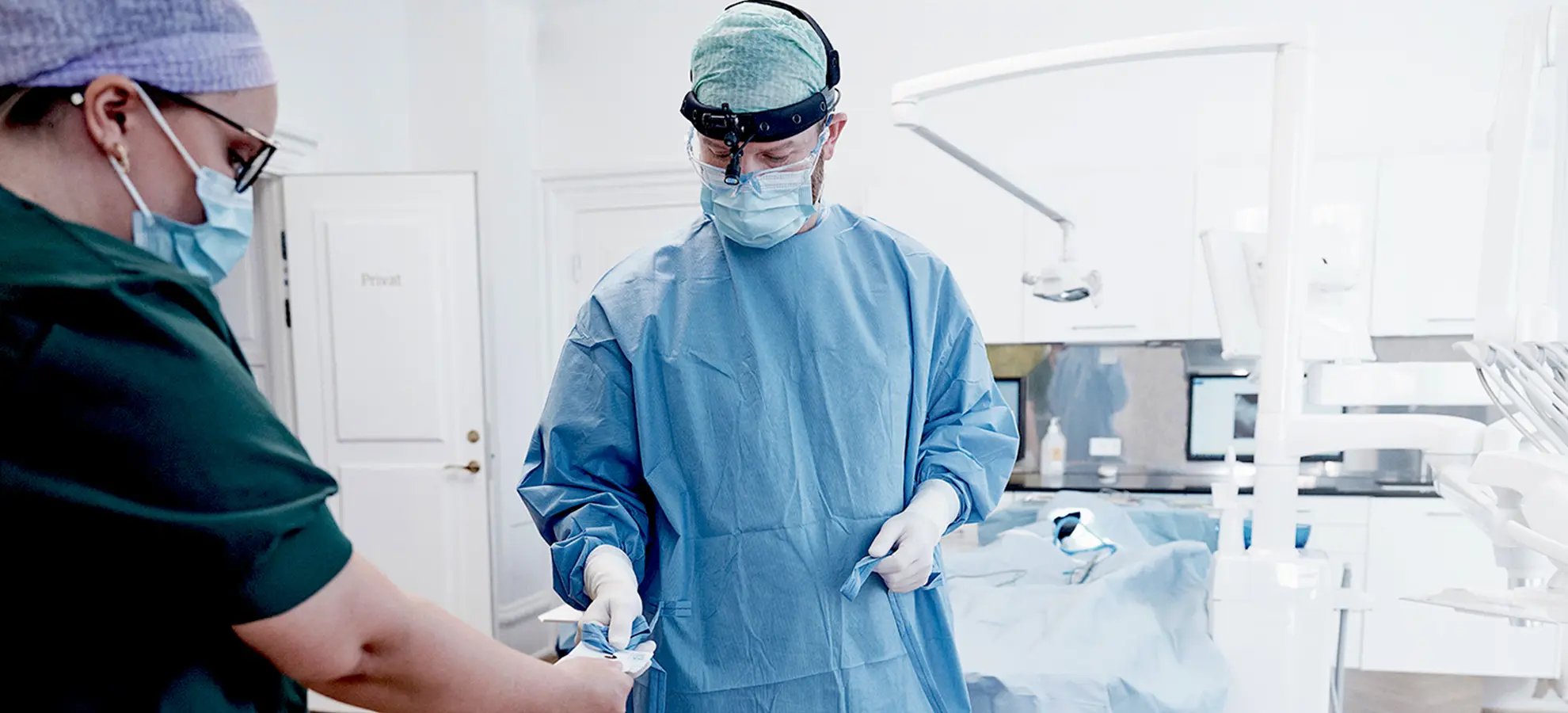 Isættelse af implantatet