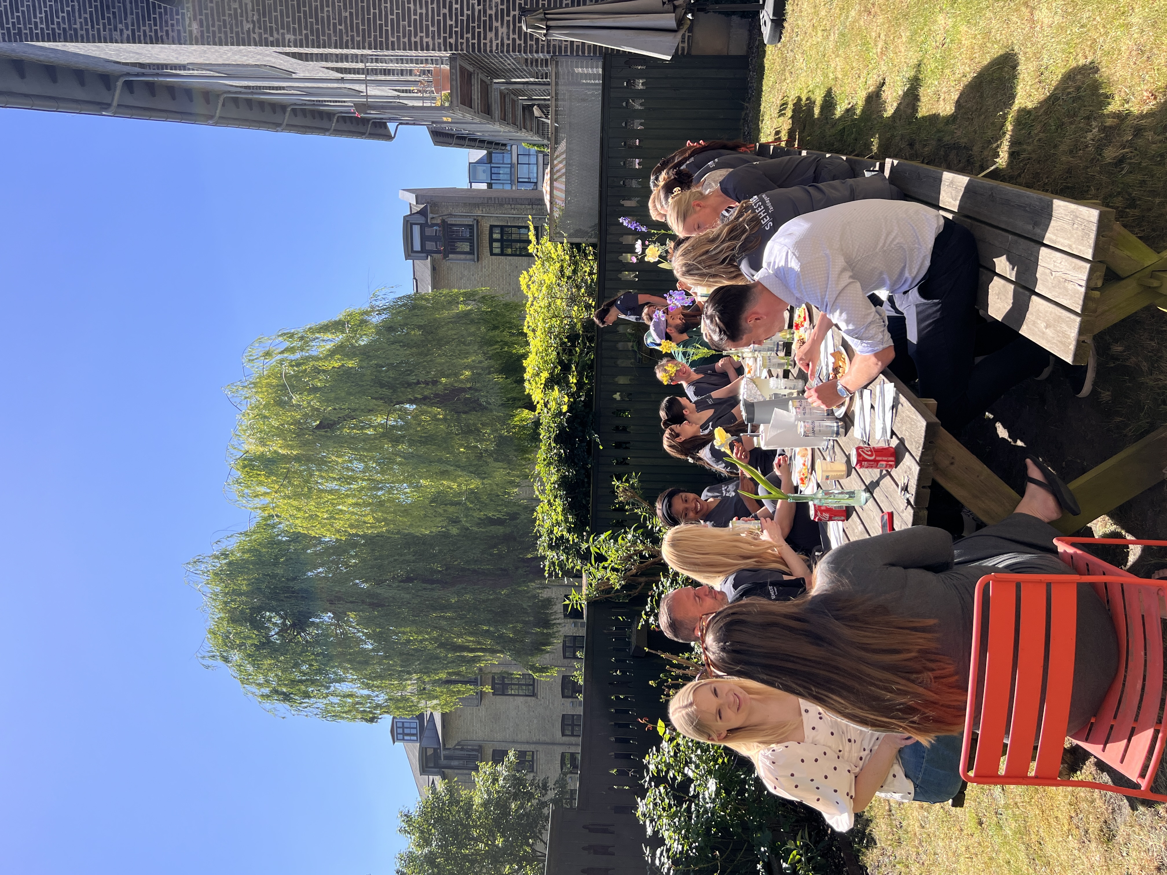 Frokost i solen