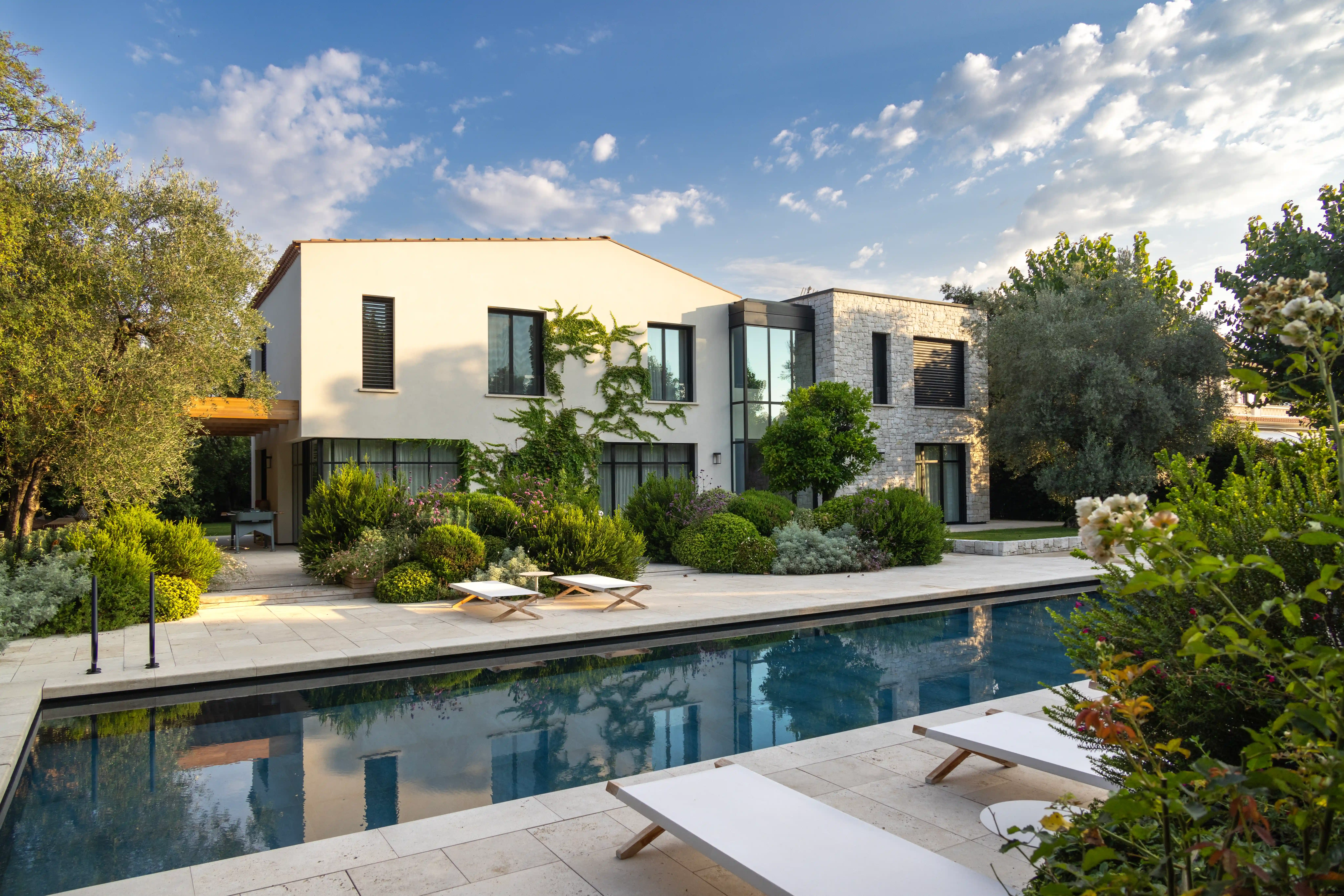 Vista su villa a Forte dei Marmi