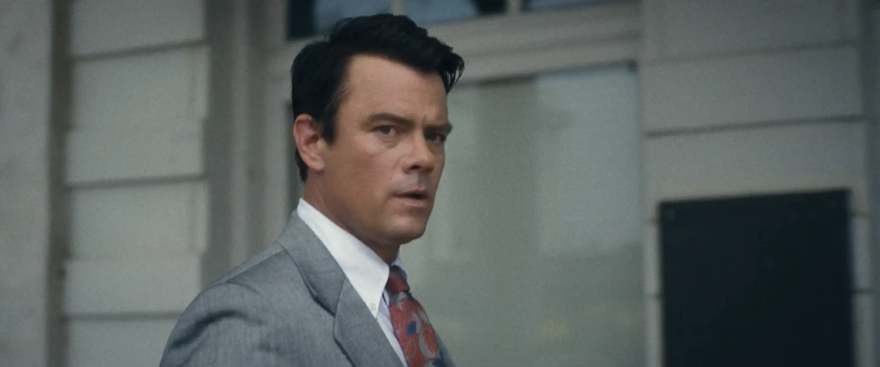Josh Duhamel to star in bank robber biopic “Bandit”