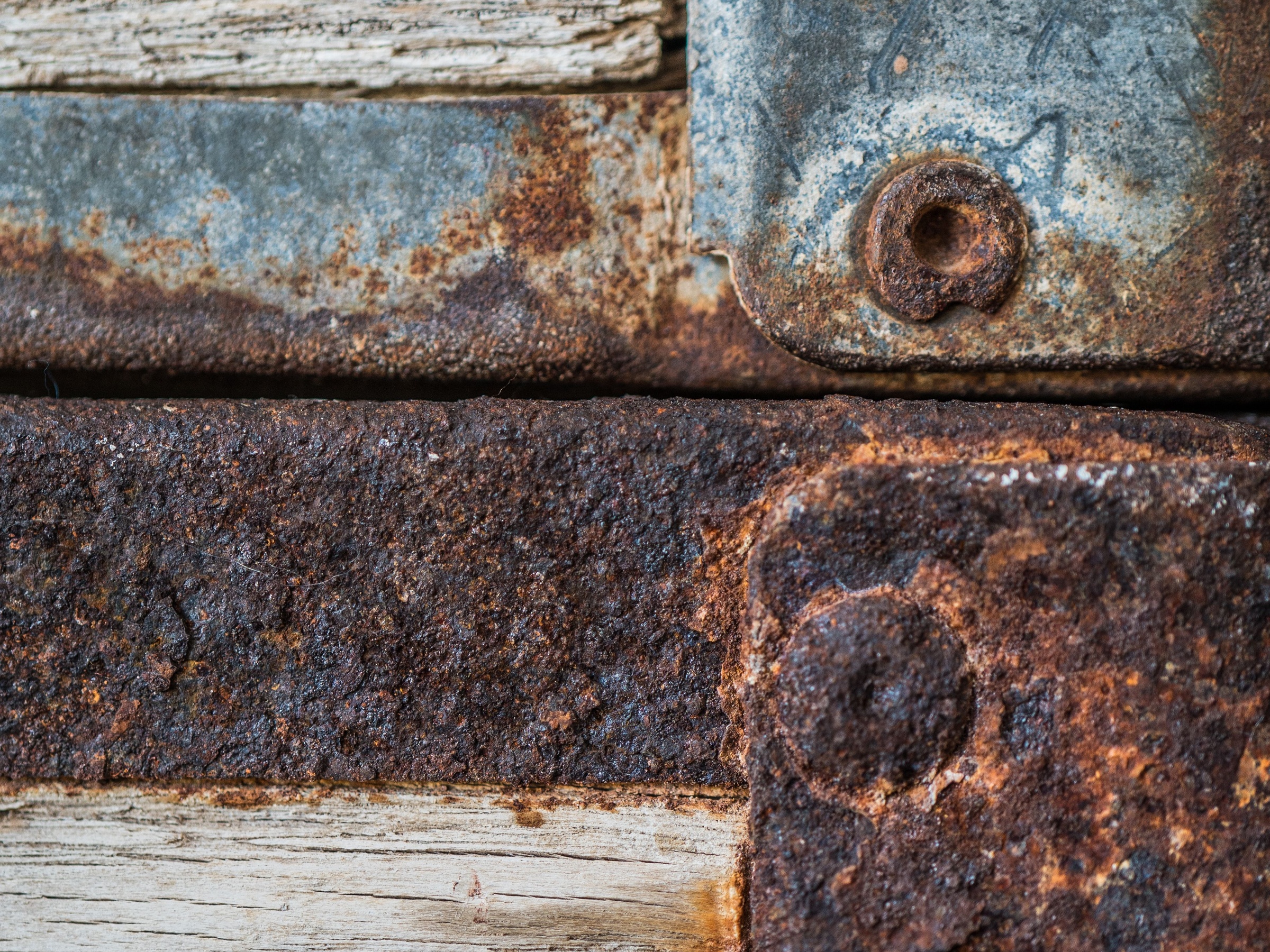 rust removal blast cleaning uk metal finishing