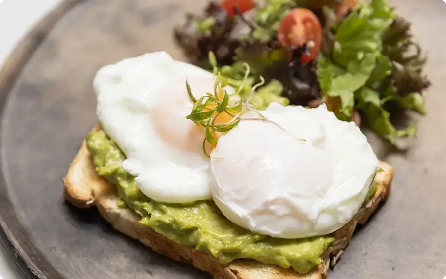 entrada-lamparas-colgantes-macetas-plantas