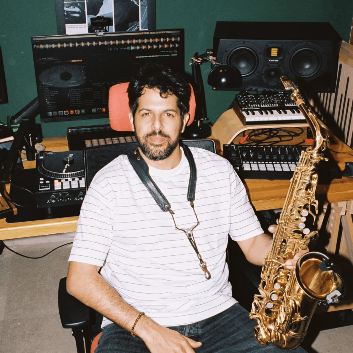 noyz studio נוי עוזרד בסטודיו