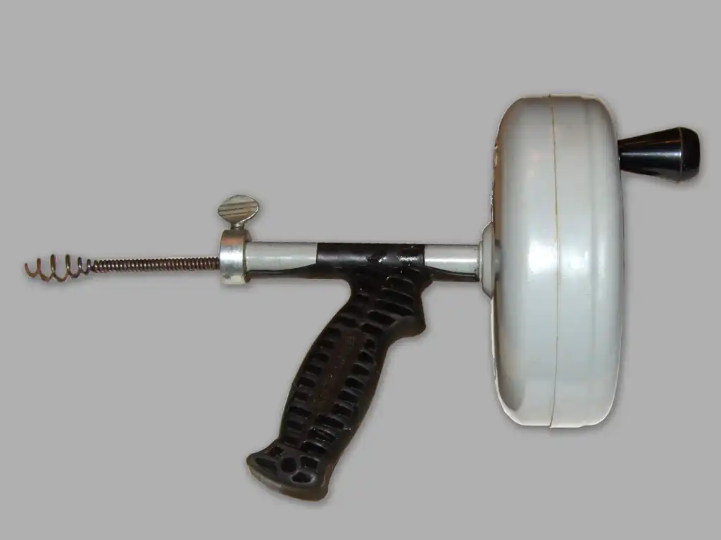 The 5 Best Plumbing Tools to Have at Home