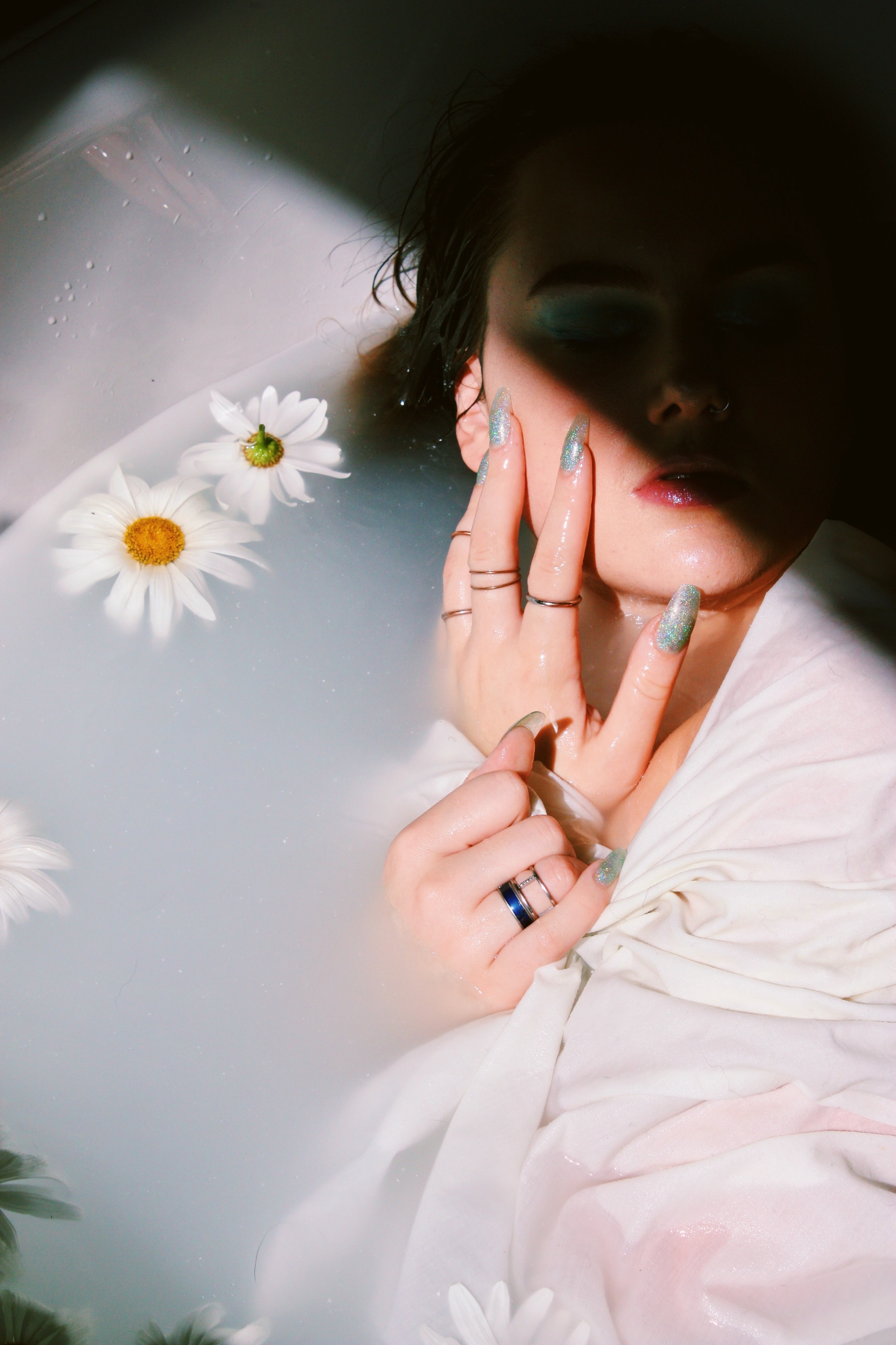 12 Inspirasi Tampilan Nails Berdasarkan Zodiak