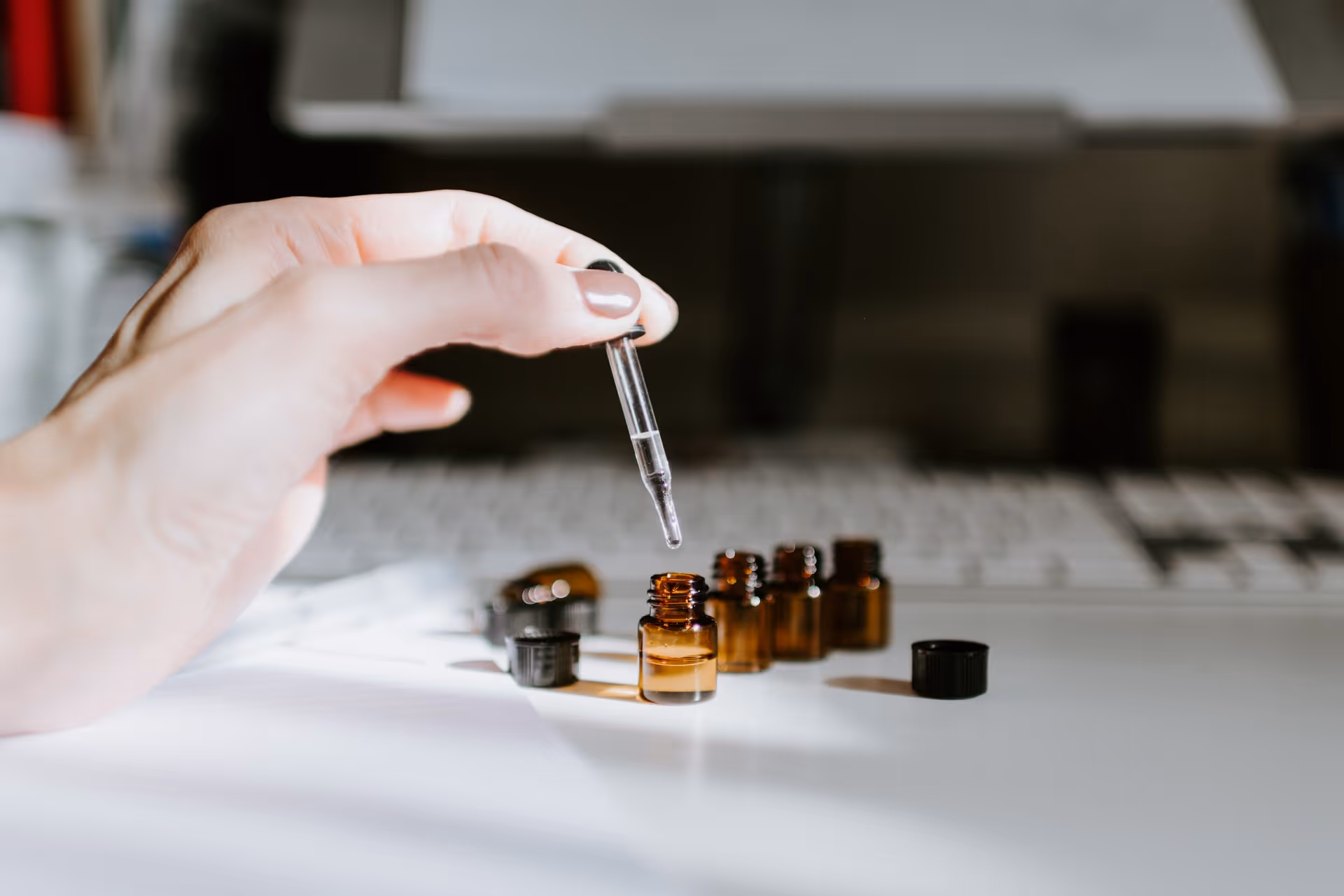 5 Serum Bulu Mata Terbaik Untuk Lebat Secara Alami
