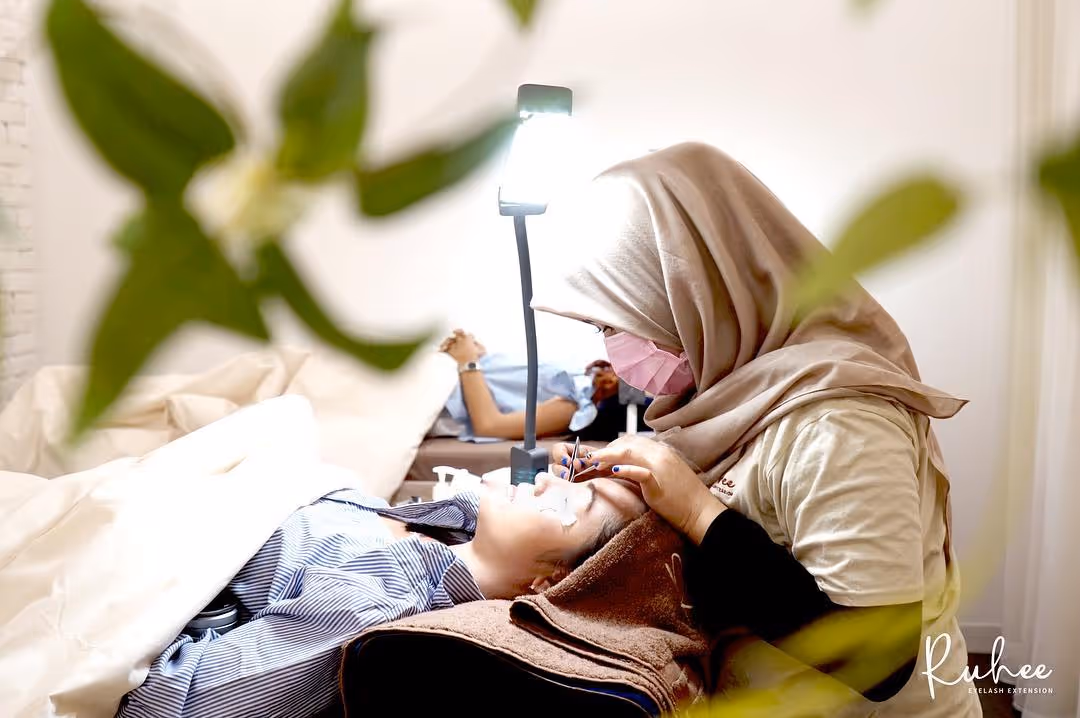 Benarkah Sambung Bulu Mata Halal? Berikut Info Selengkapnya