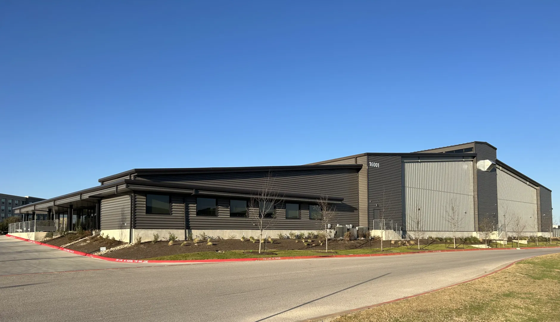 Steel turnkey construction for industrial steel buildings