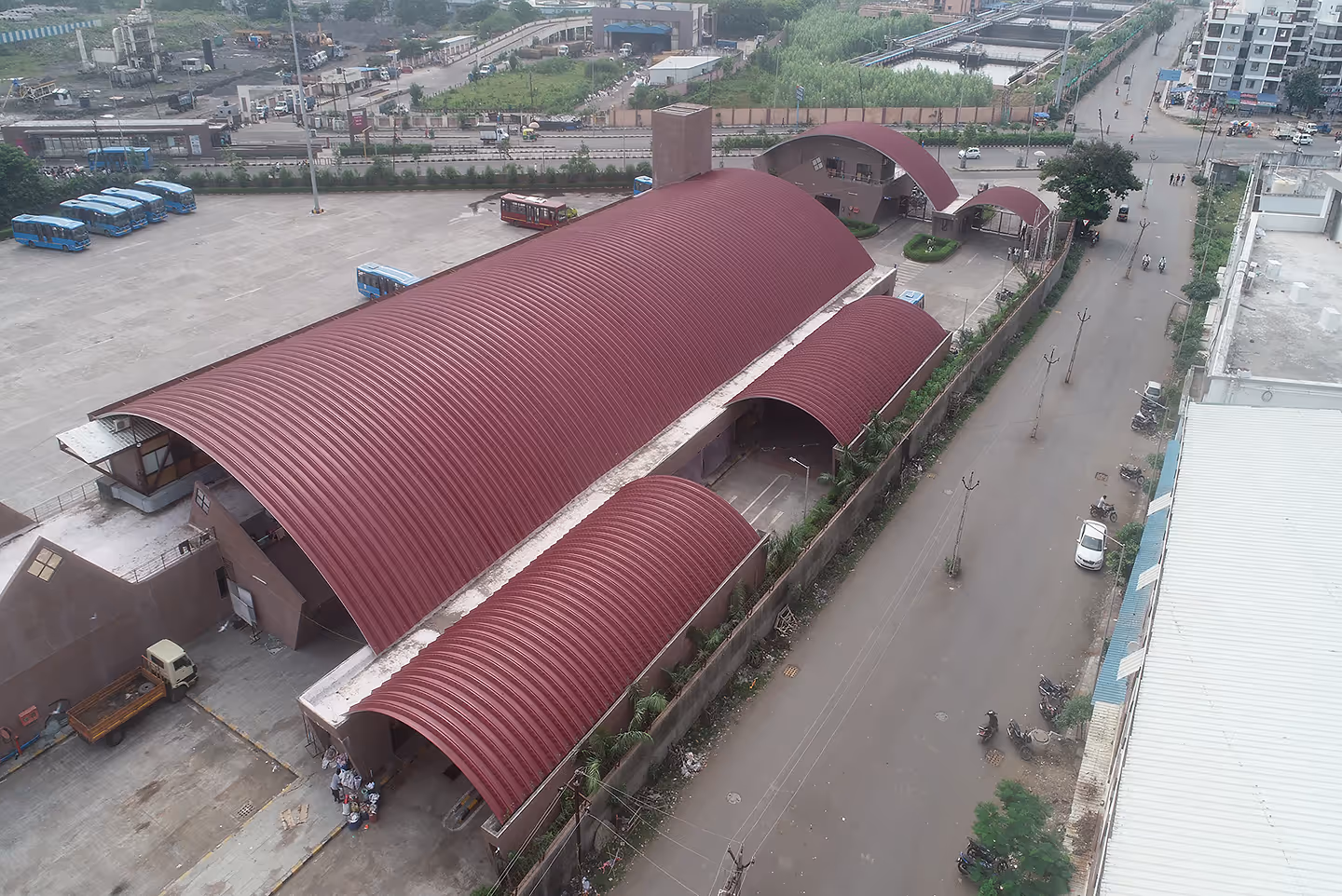 Proflex steel roofing for automobile facility