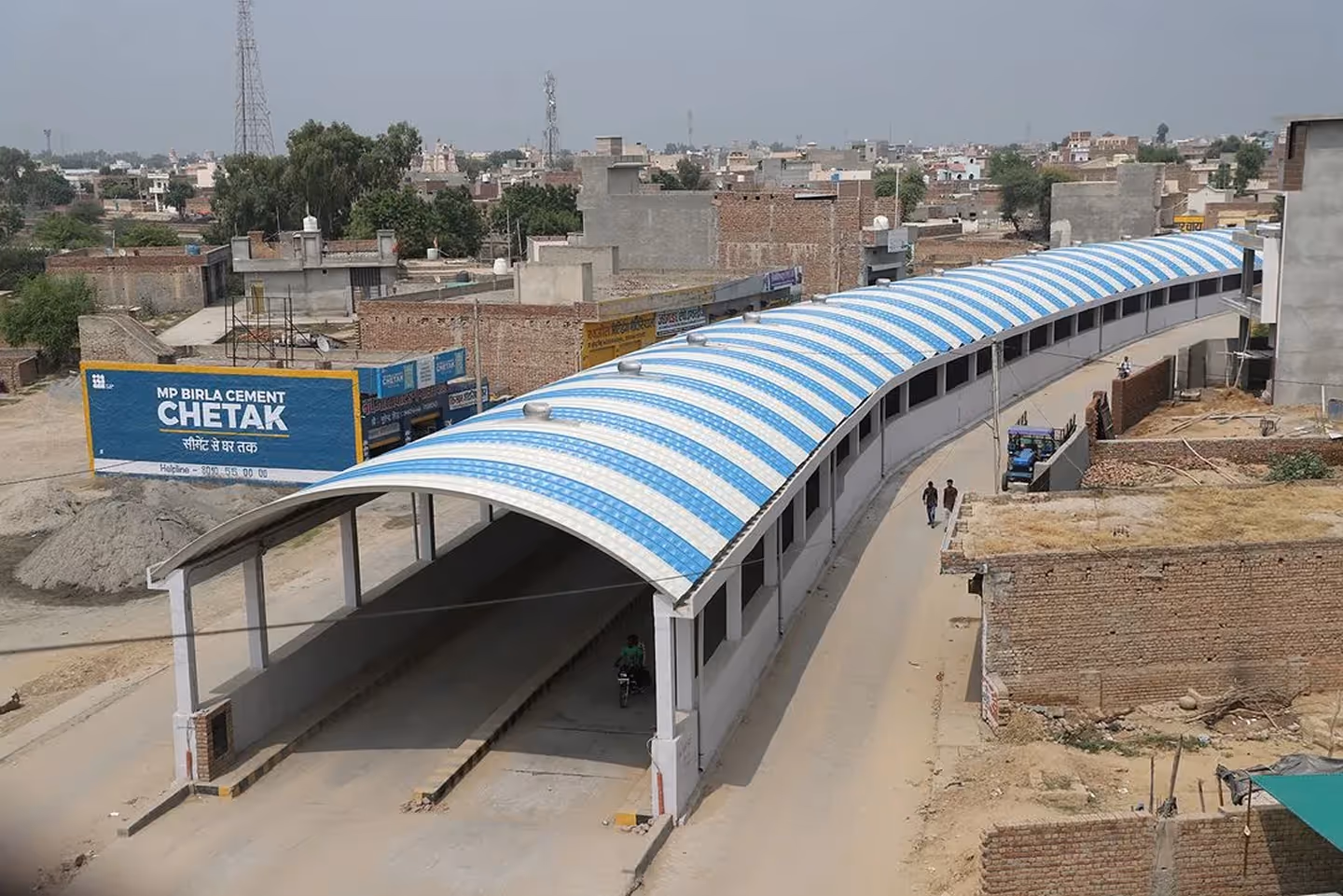 Trussless steel roofing for railway infrastructure in India