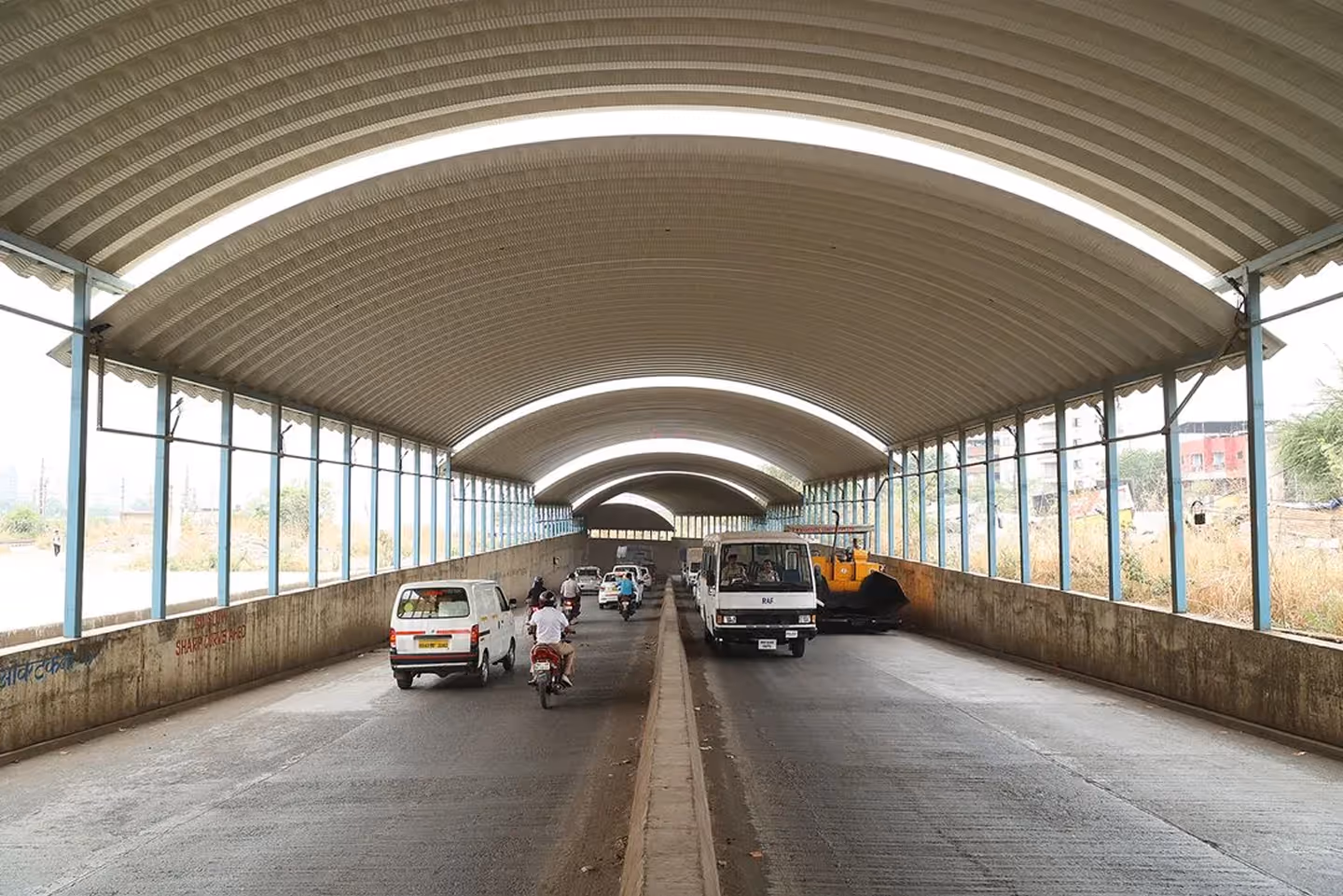 Self-supported steel roofing for railway platform by metal roofing manufacturer