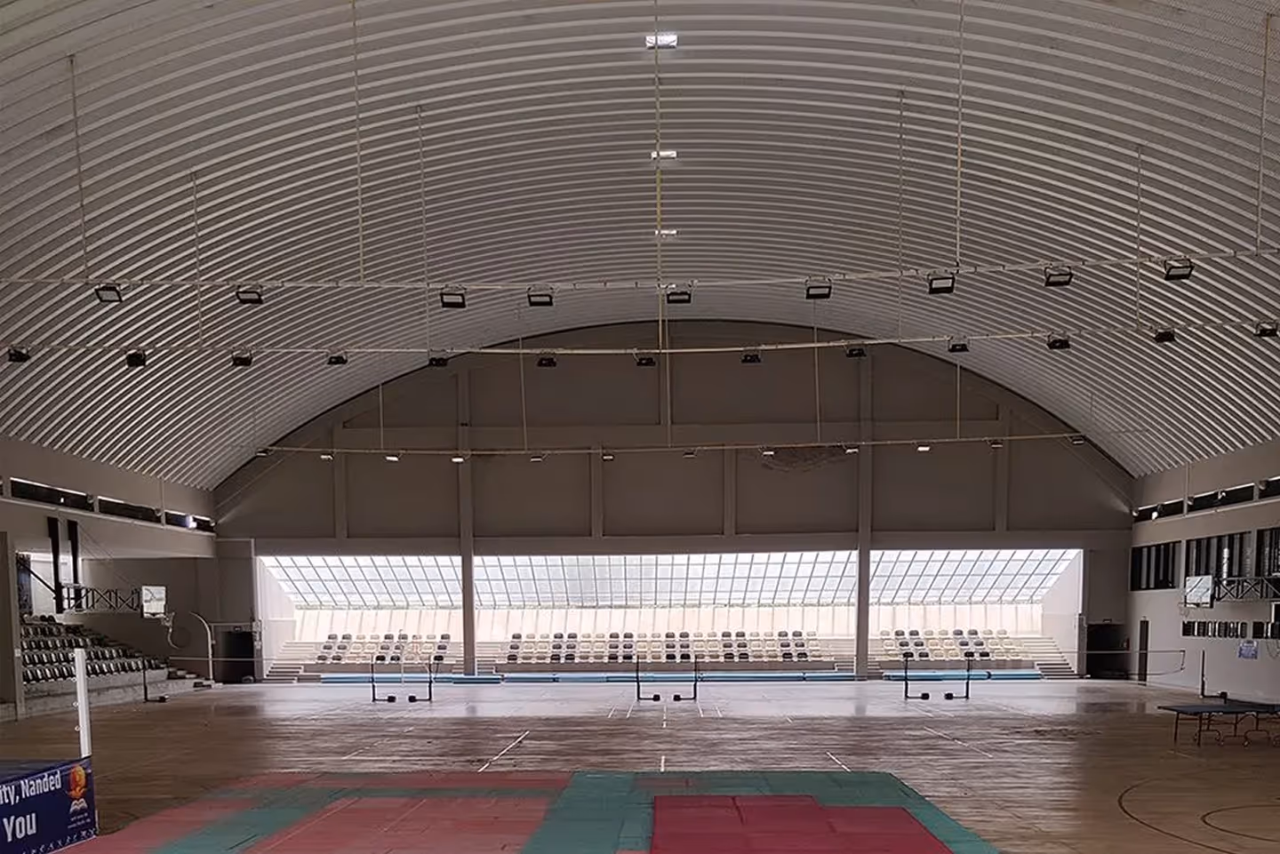 Sports venue with Proflex trussless roofing system
