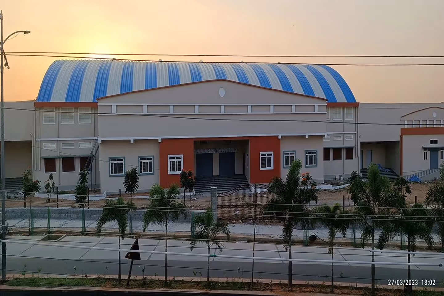 Warehouse with Proflex self-supported steel roofing