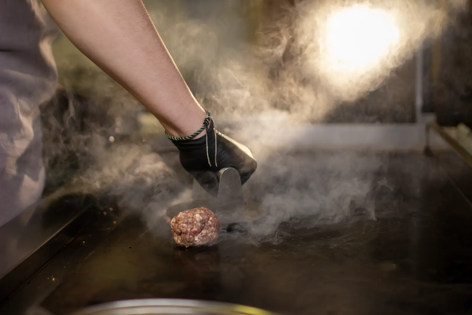 guerrilla Burgers - revolutionary burgers with the highest quality dry aged beef for our patties, sourced from the best local butchers and buns from local artisan bakers.