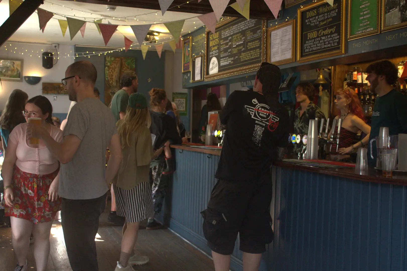 Busy bar in vibrant, local Bristol pub, The Farm. 