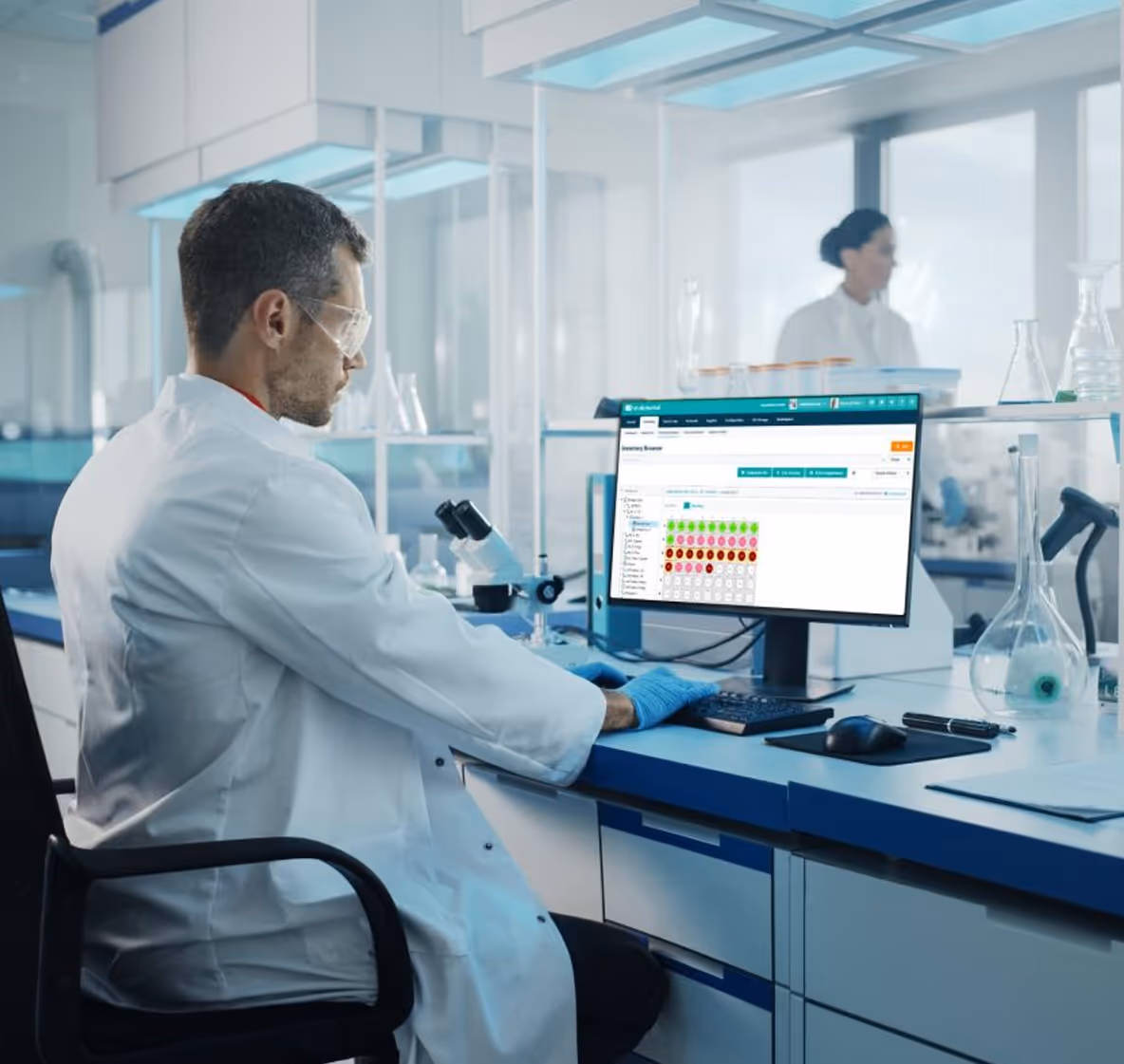 Un scientifique enregistre un iPad