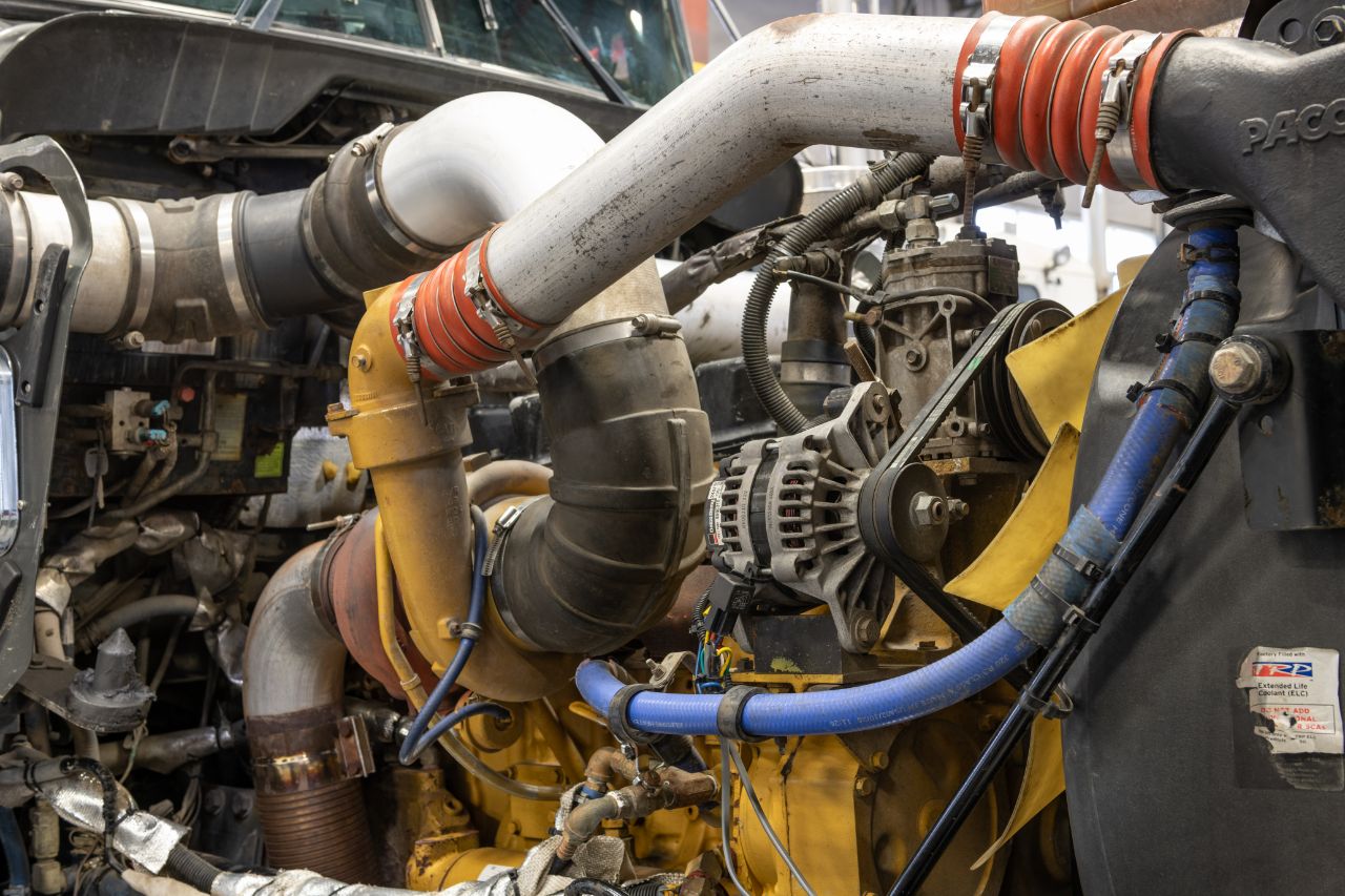 semi truck exhaust system