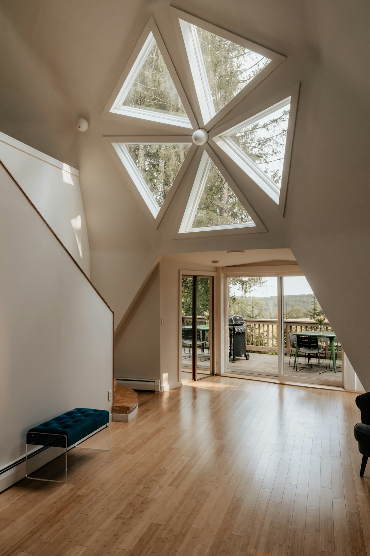 Warm interior with natural materials and generous daylight