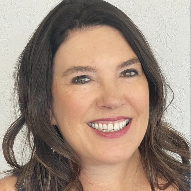 Diane Martino headshot