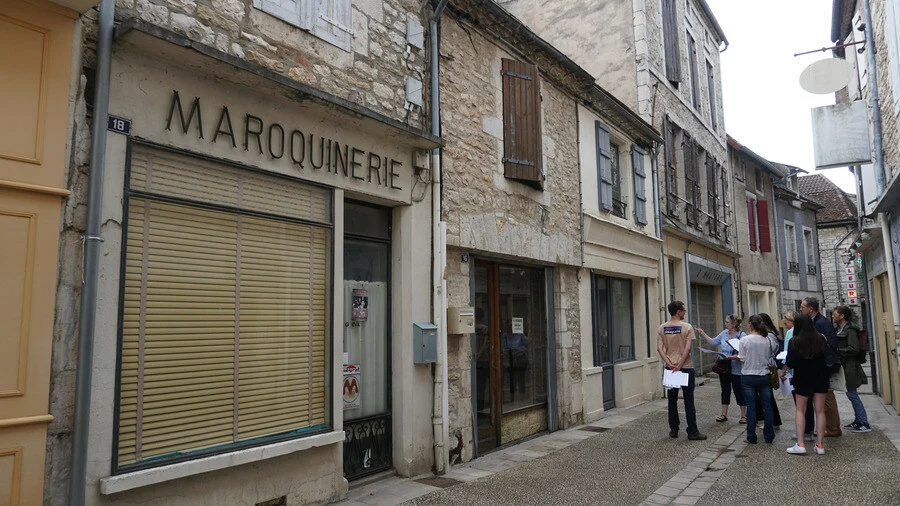 Visite de la coopérative Bien Commun sur le terrain.