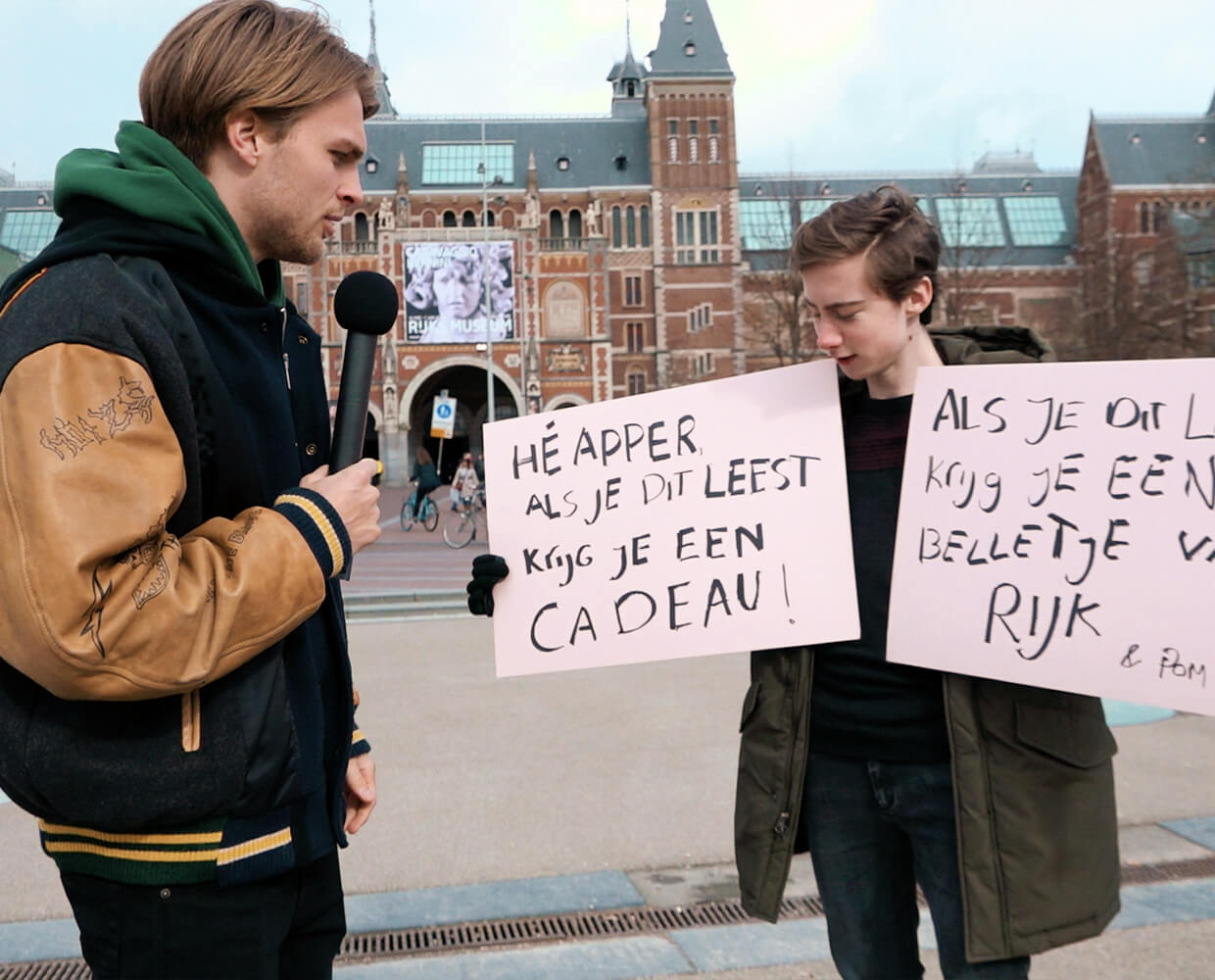 Meer bewustwording onder appende fietsers in de stad?