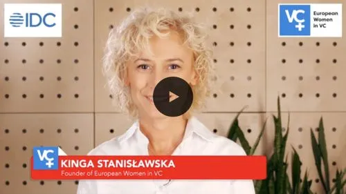 YouTube video thumbnail with Kinga Stanislawska talking 