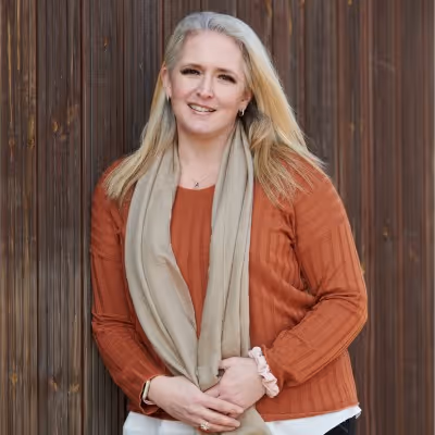 Sarah Marsh-Collings - copywriter