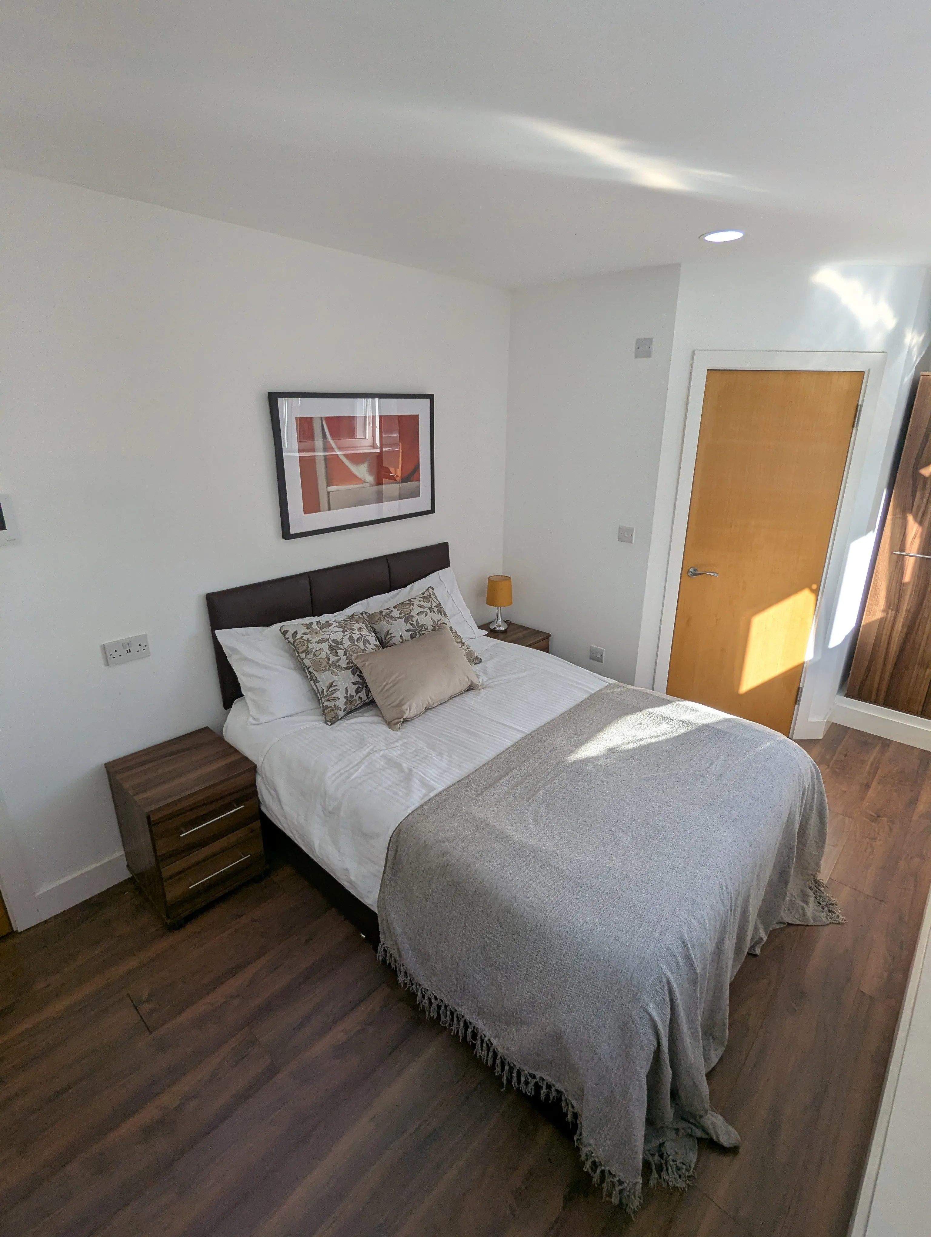 Studio 2B, The Midway