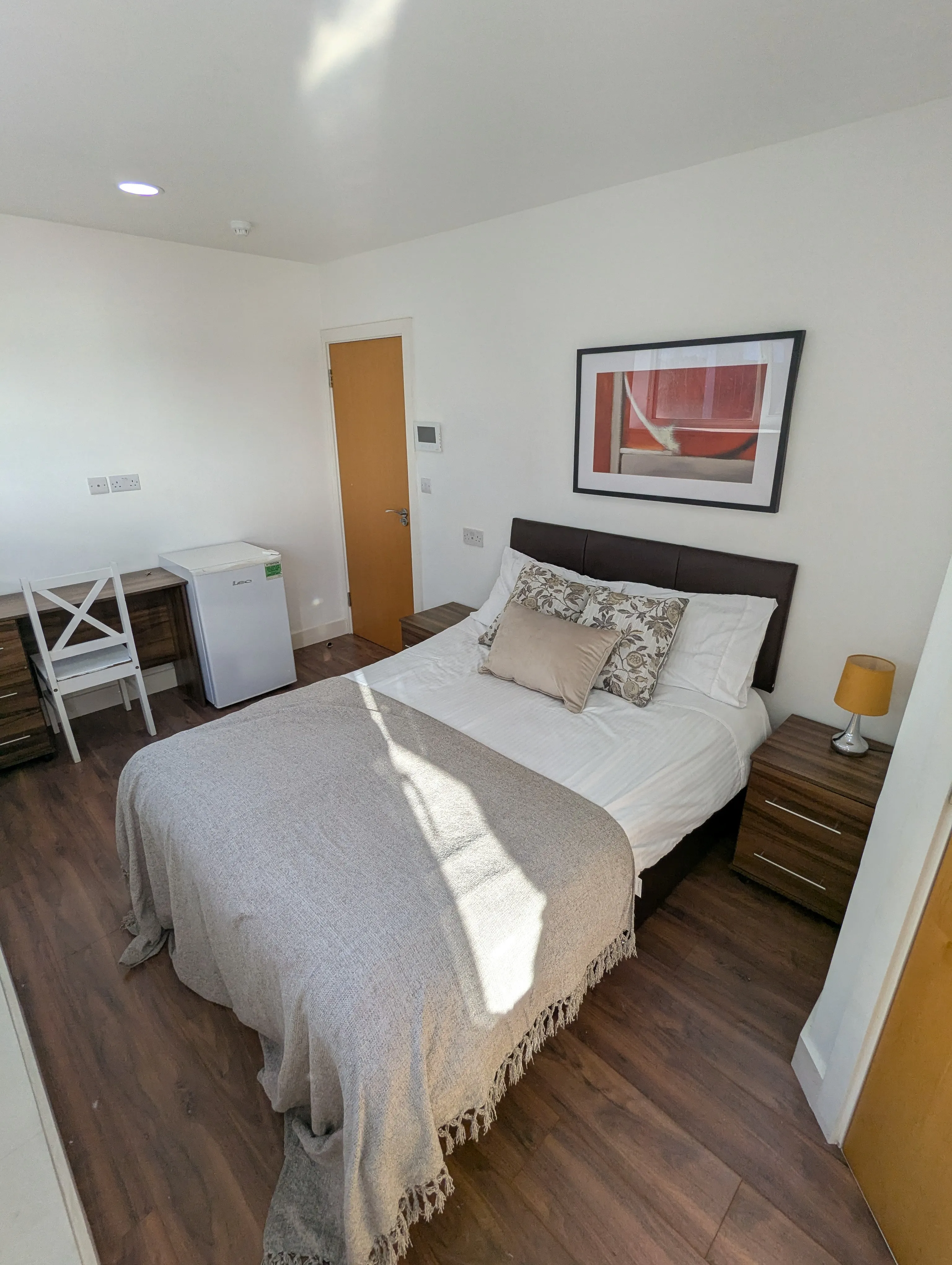 Studio 2B, The Midway