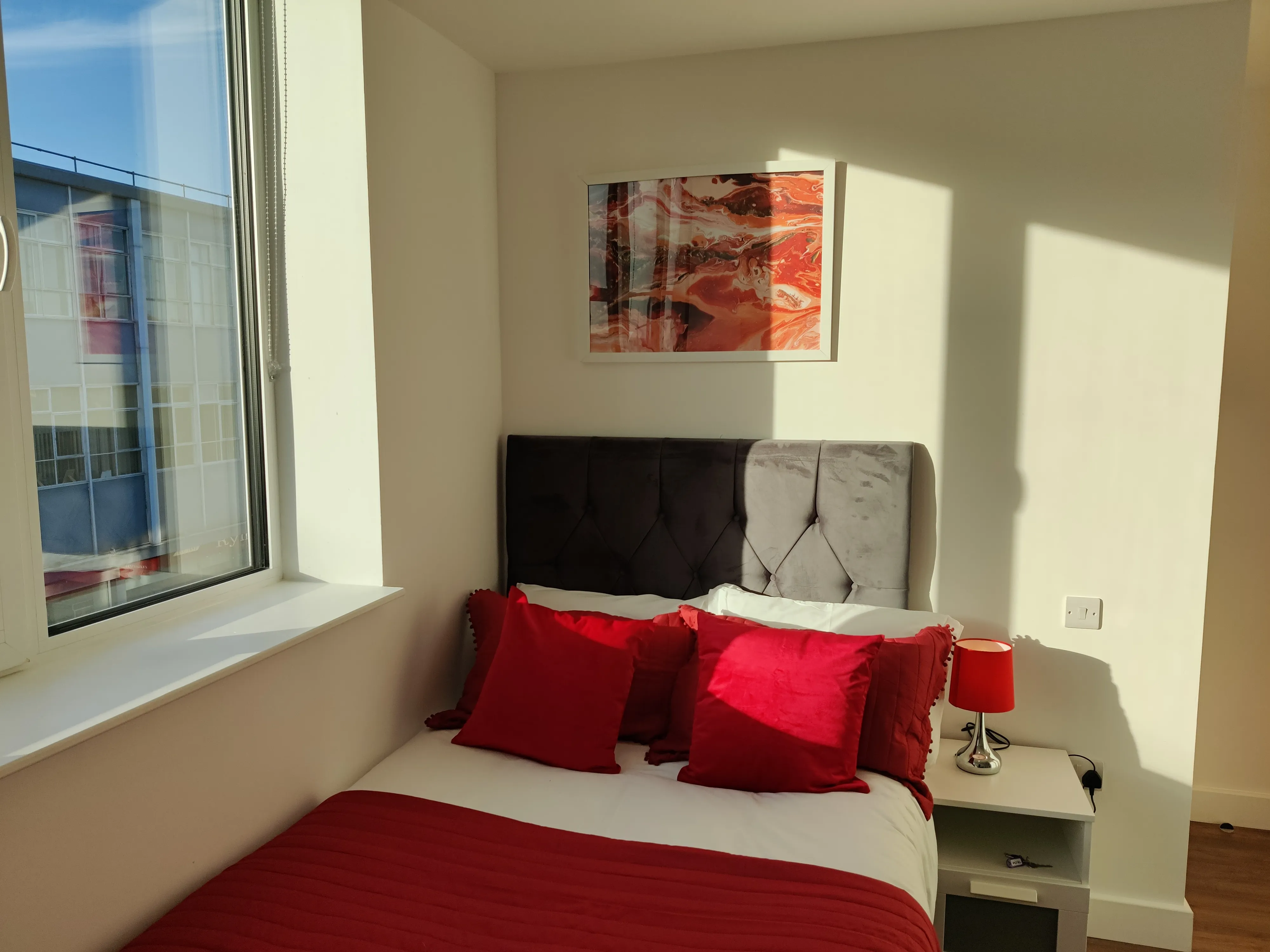 Studio 13A, Tontine