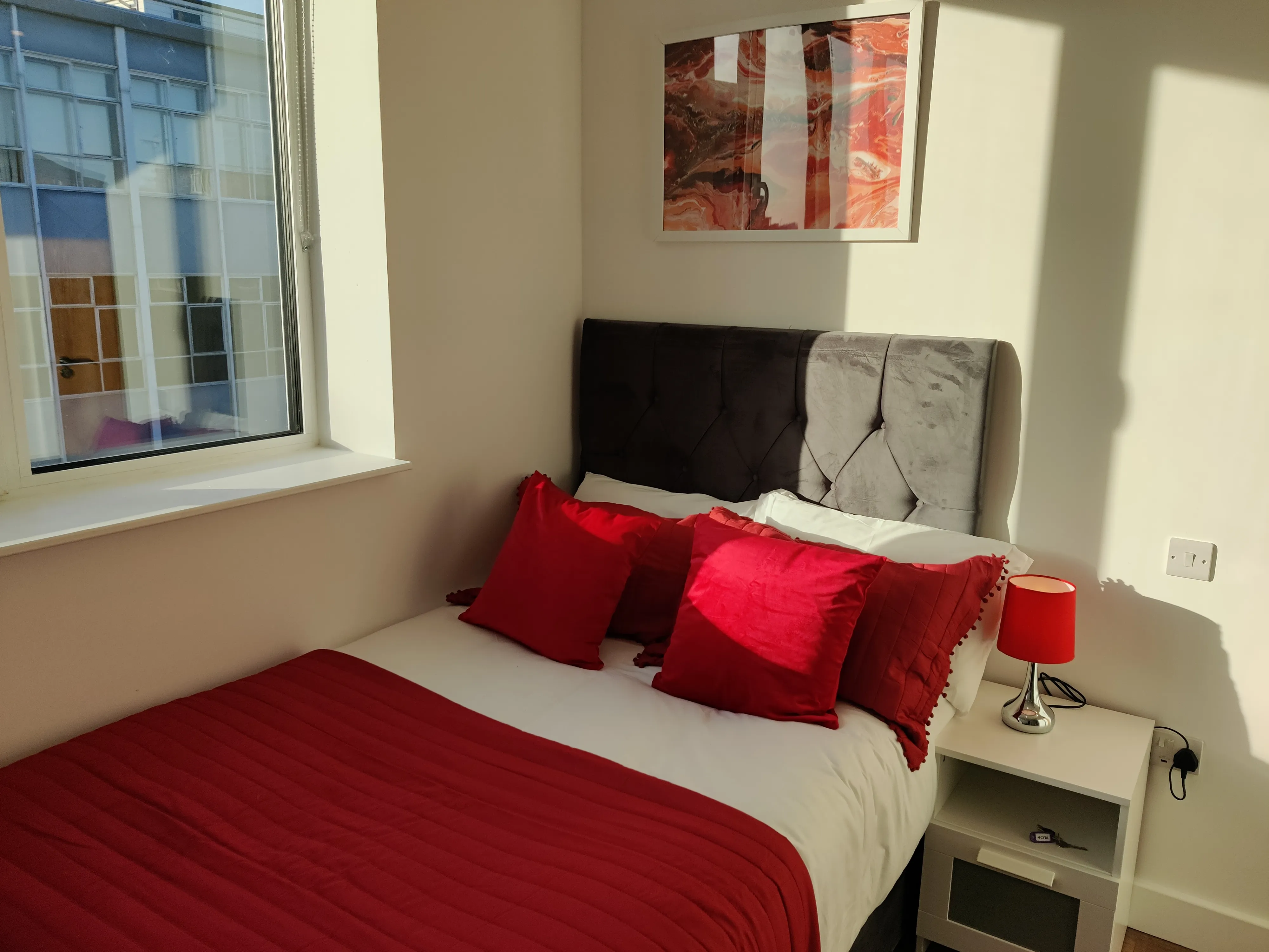 Studio 13A, Tontine
