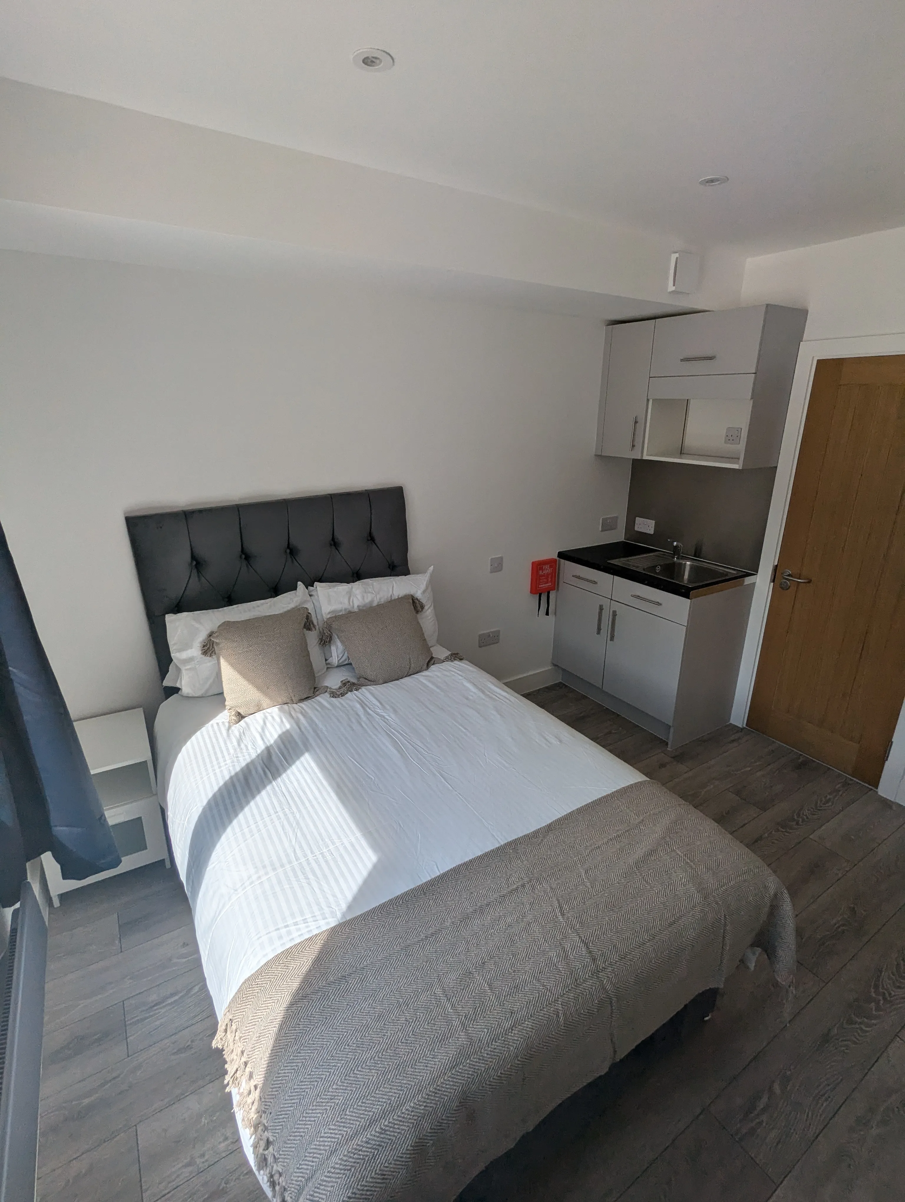 Studio 2F, Upper Hillchurch St