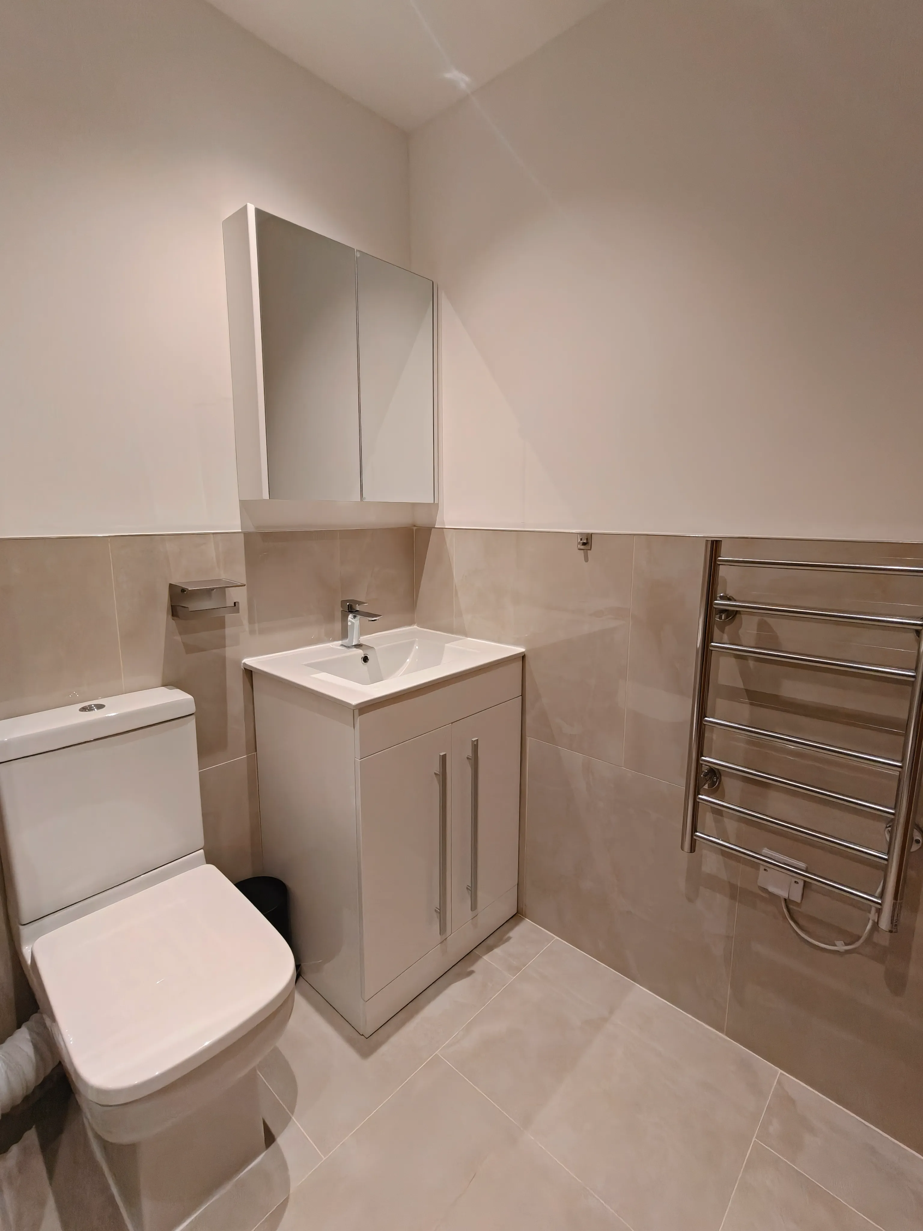 Flat 6, Mount St