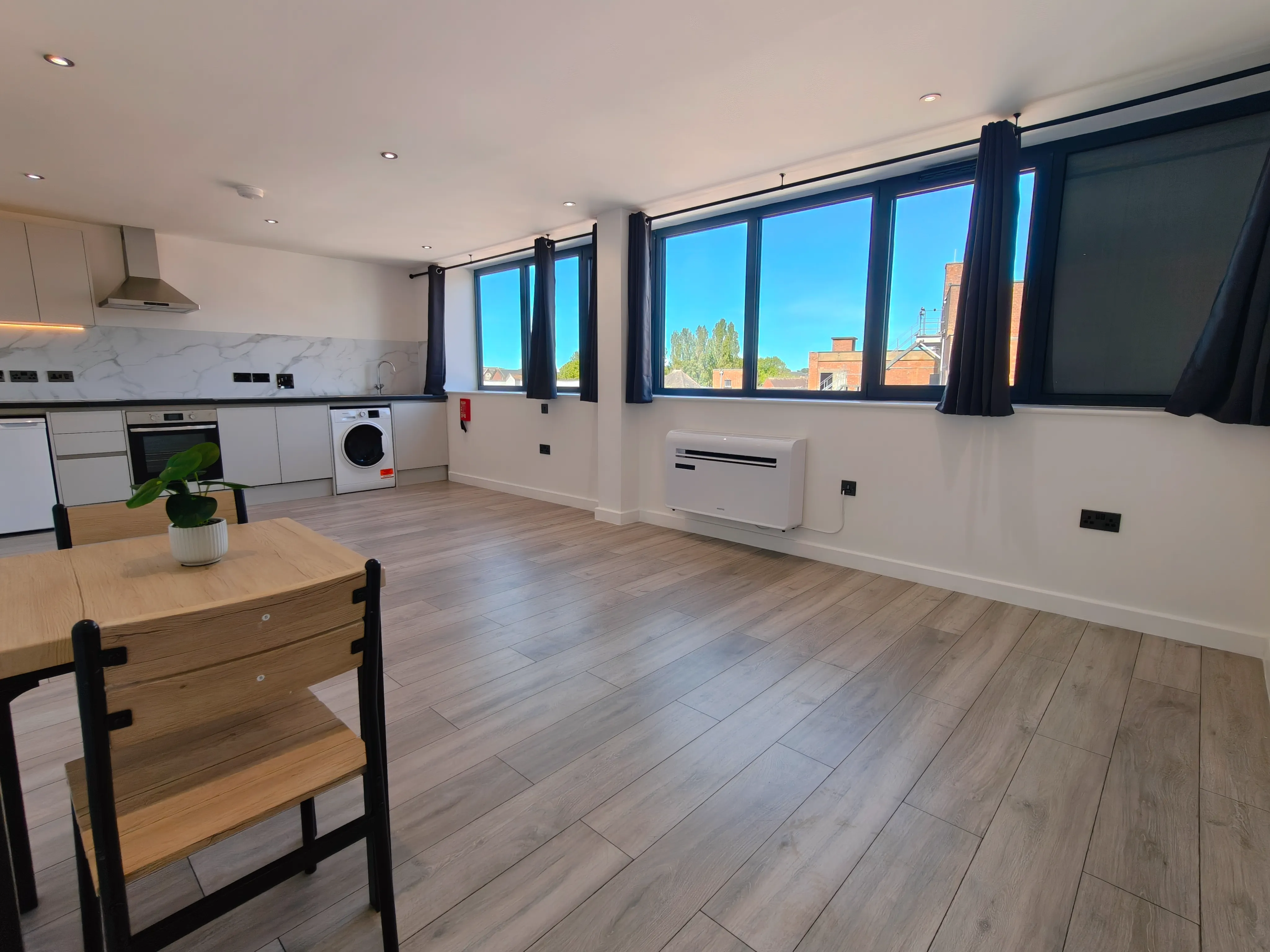 Flat 8, Mount St