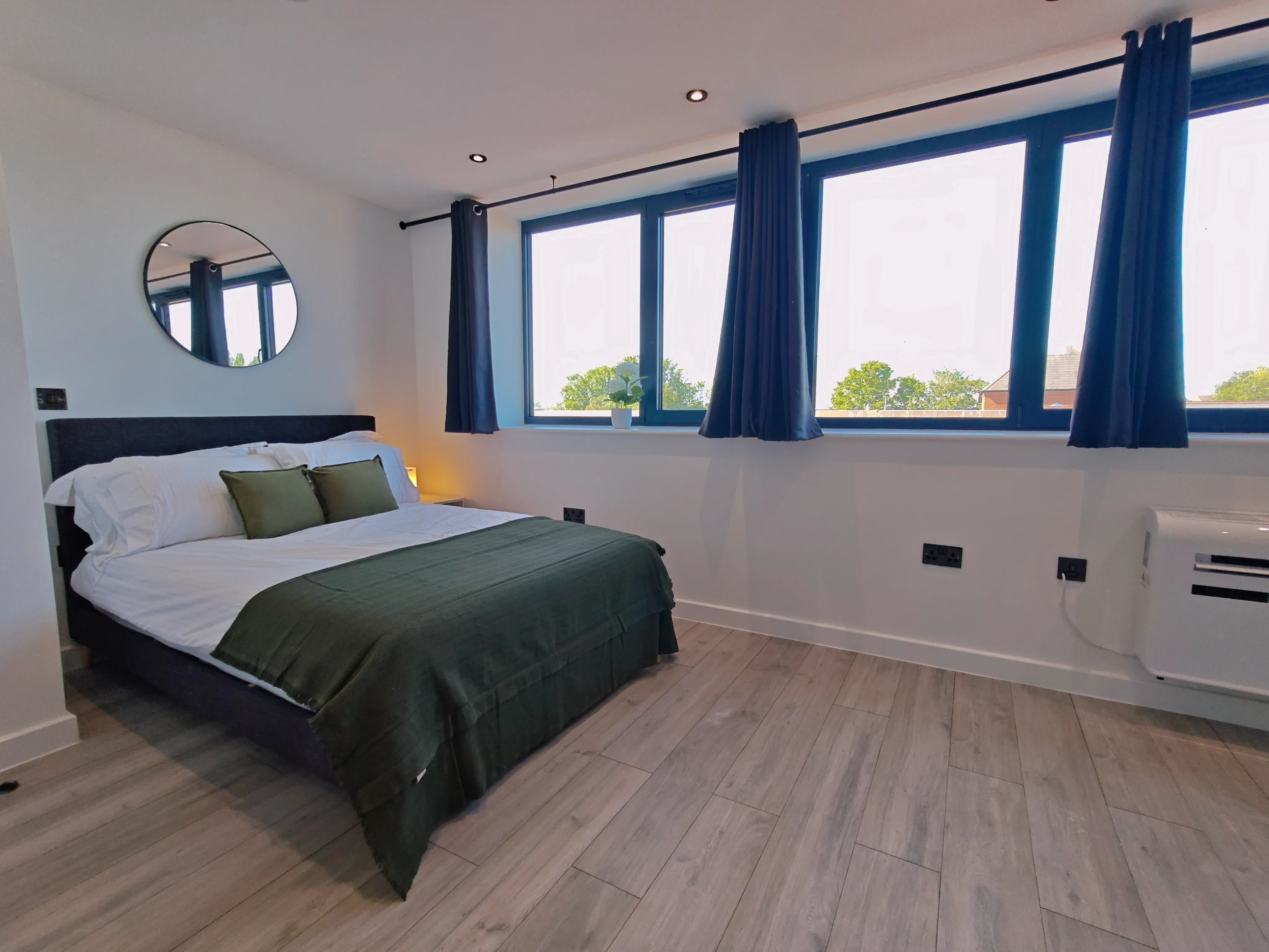 Flat 12, Mount St