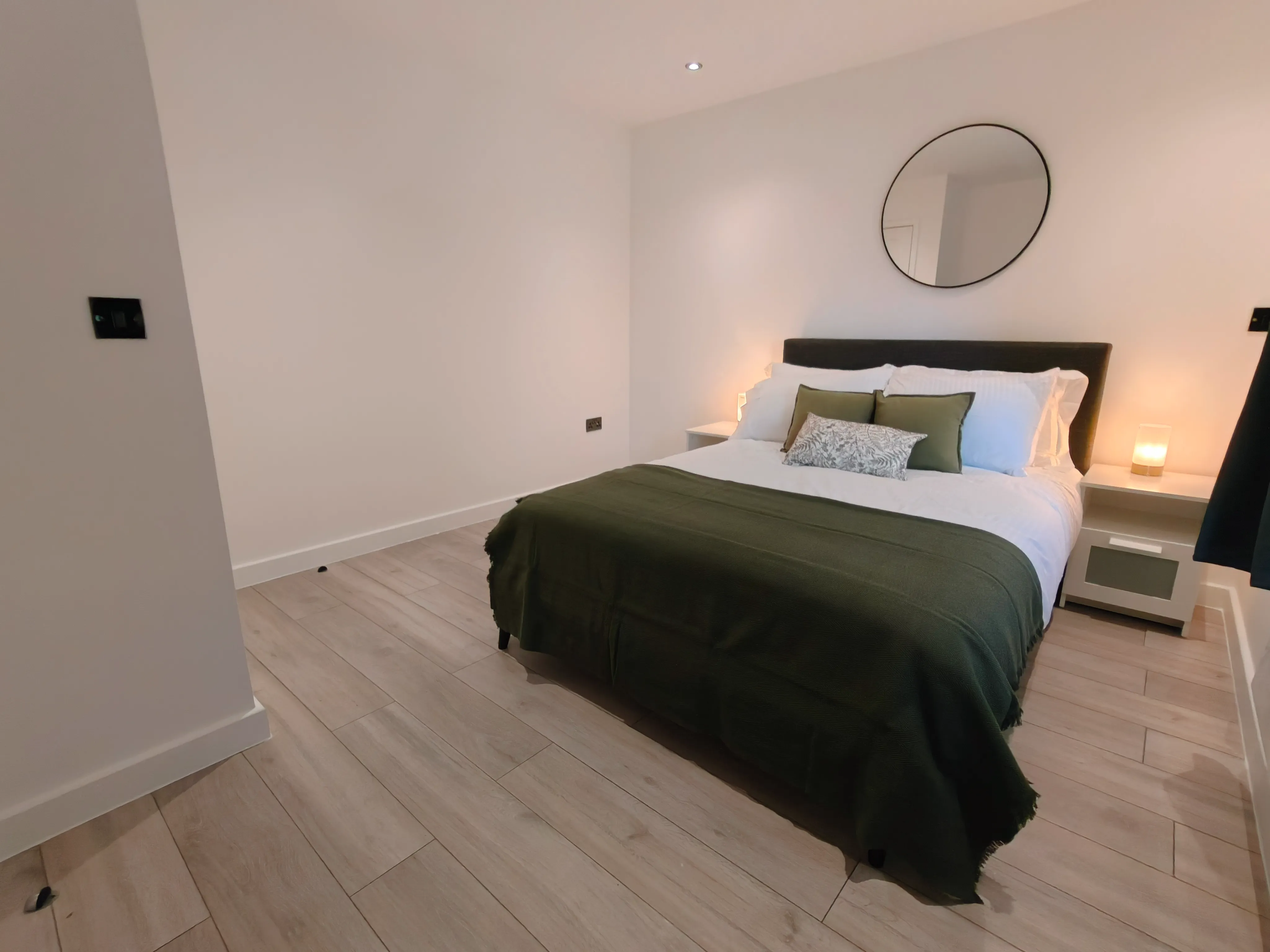 Flat 18, Mount St