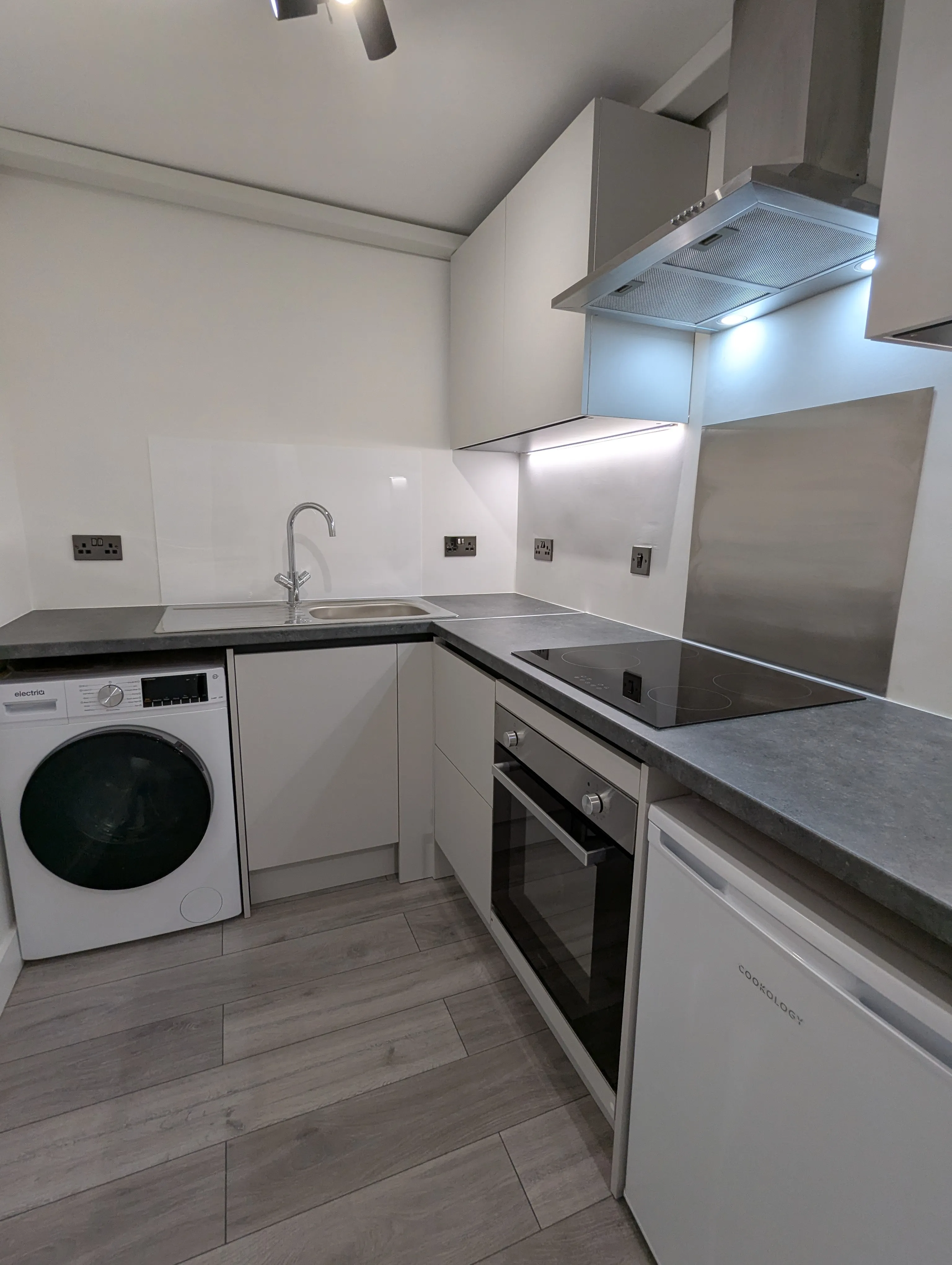 Flat 2, Castletown Grange